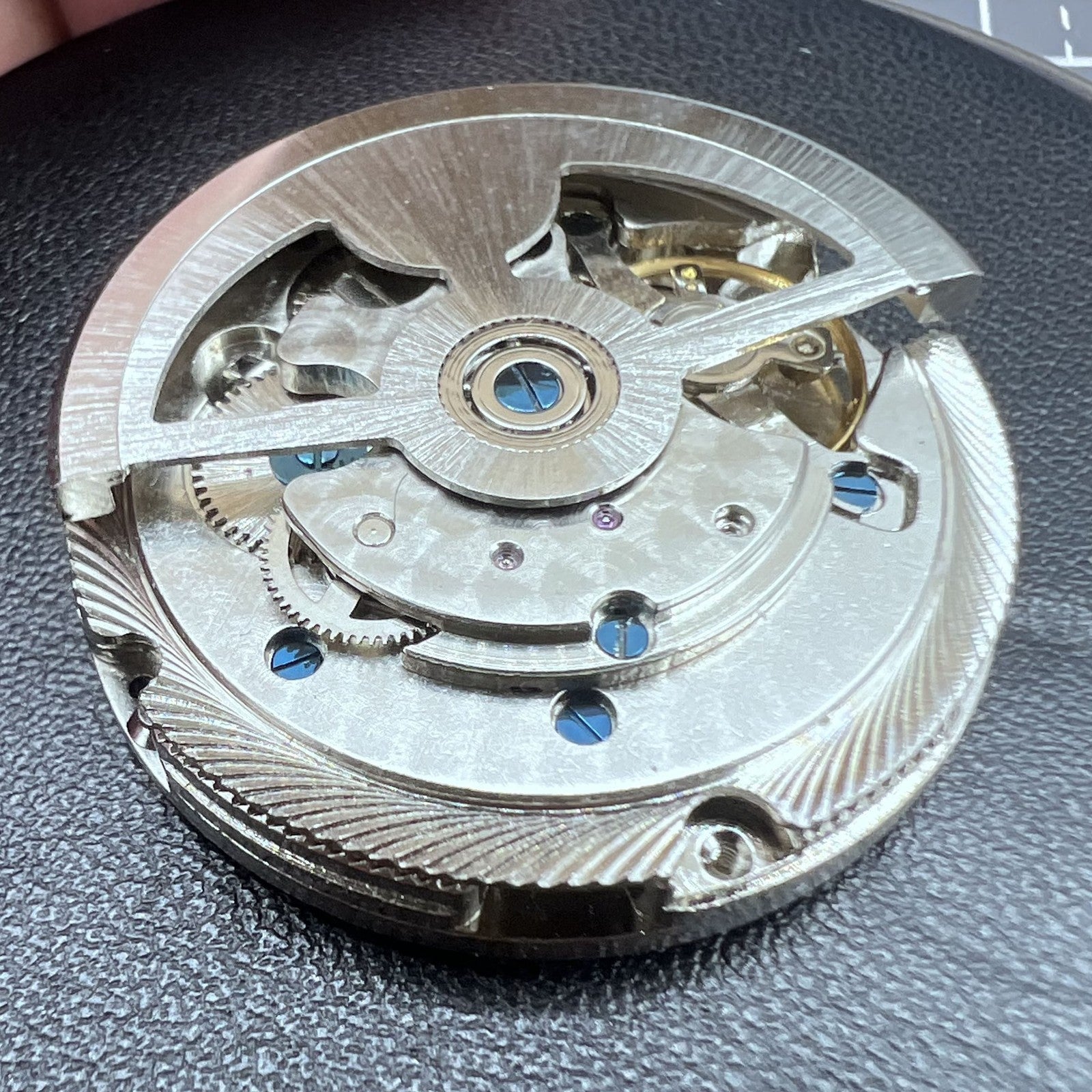Shanghai Yite Automatic Mechanical Movement Small Second At 9