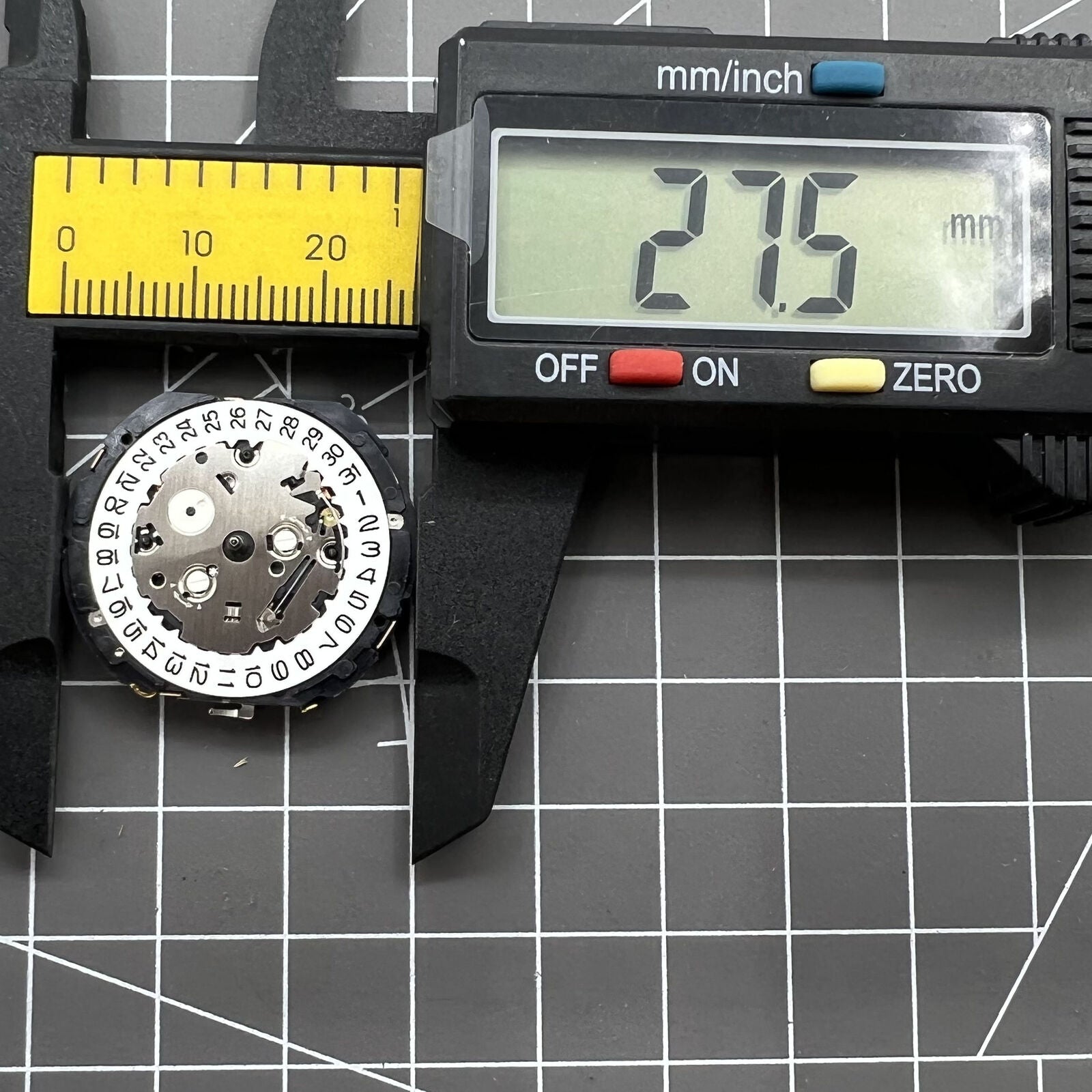 Japan Hattori Epson YM91 YM91A Watch Quartz Movement Date@3