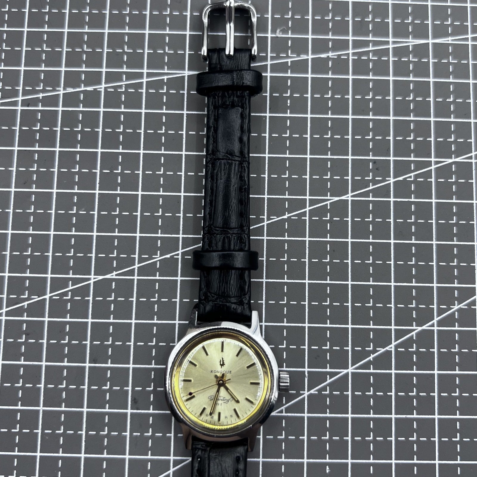 27mm Kongque Black Strap Manual Mechanical Watch 19 Jews Silver Dial Golden Nail