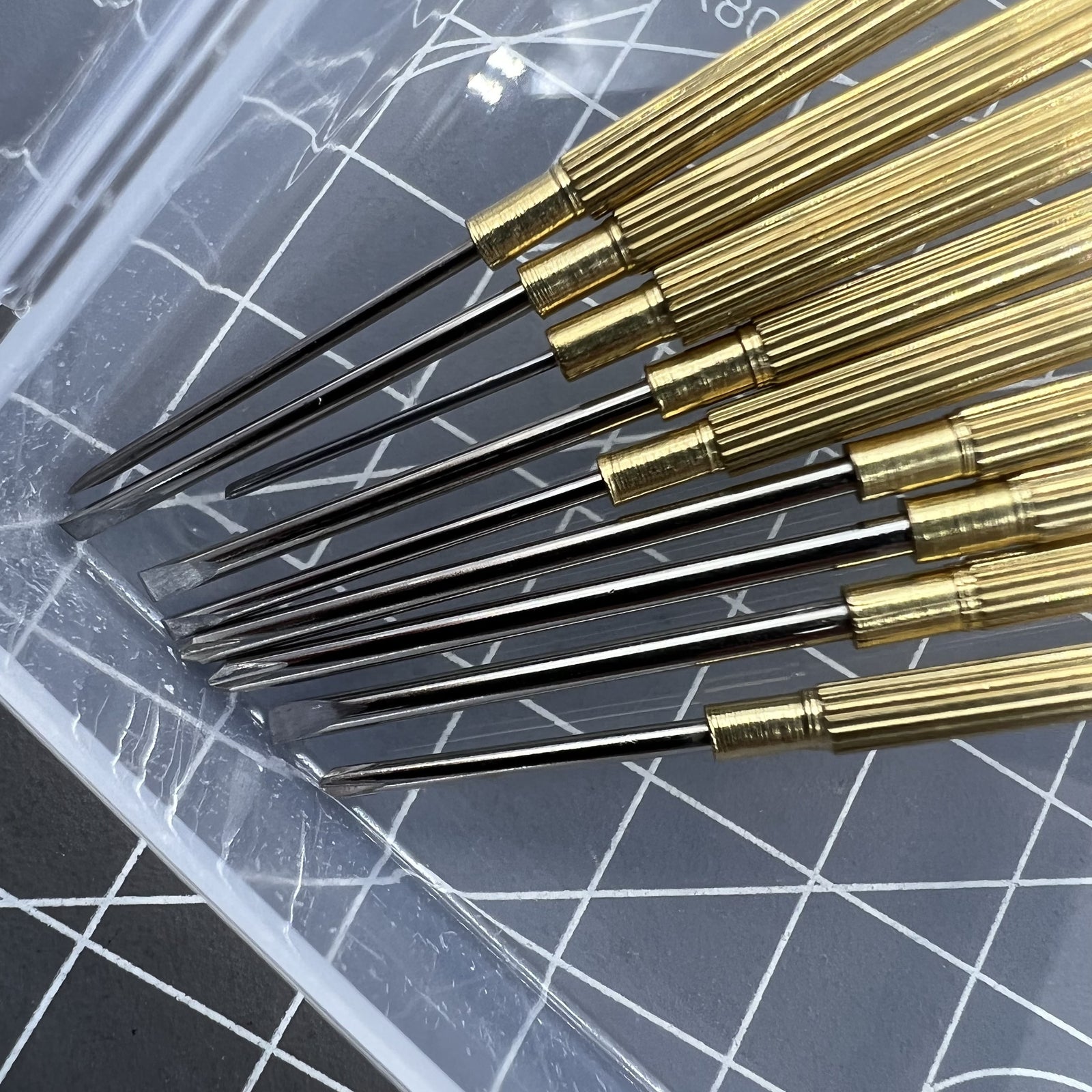 9 PIECES 0.8-1.8mm Steel Watch Repair Screwdriver Set Watch Tool