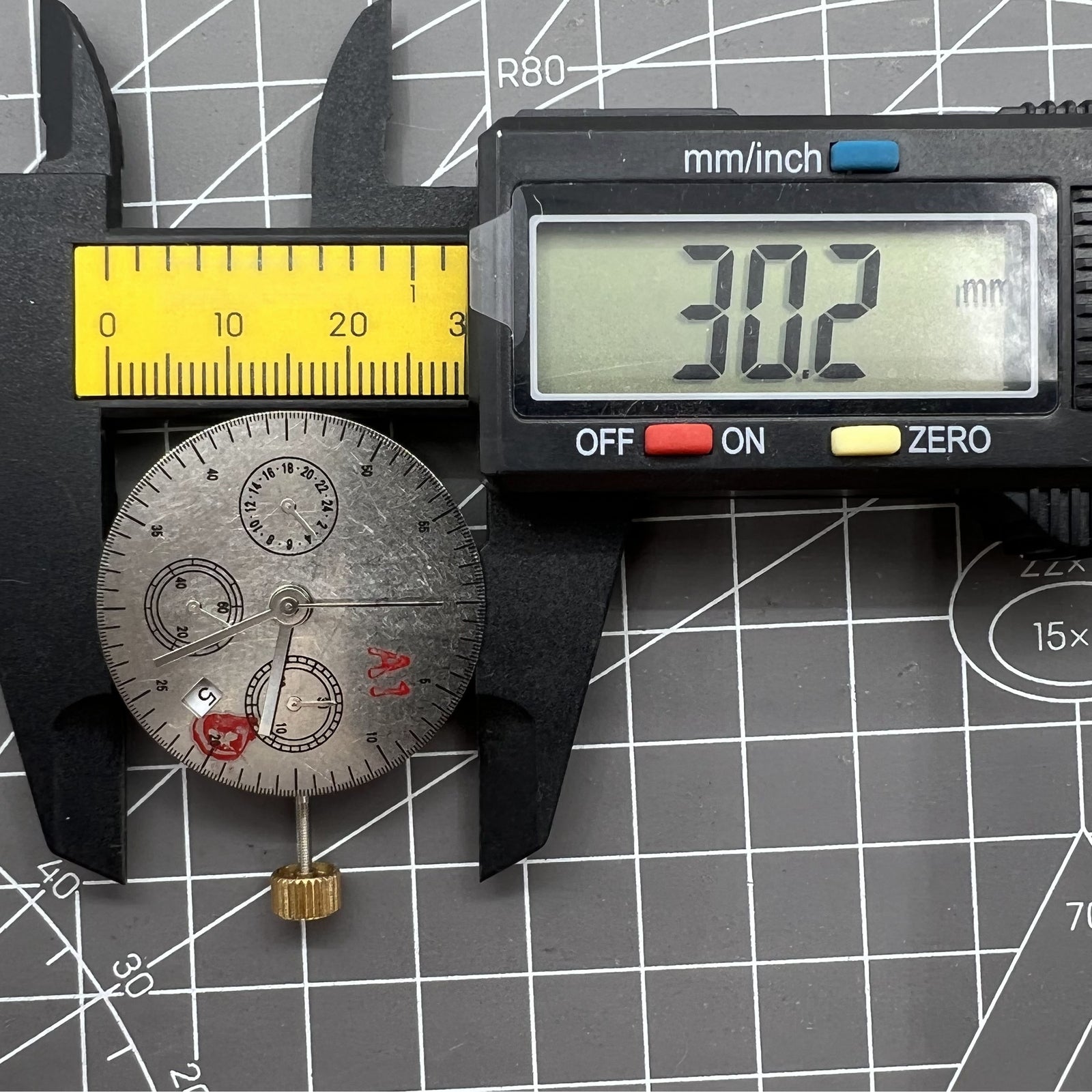 Automatic Chronograph Movement ETA 7753 Configuration Small Second @6
