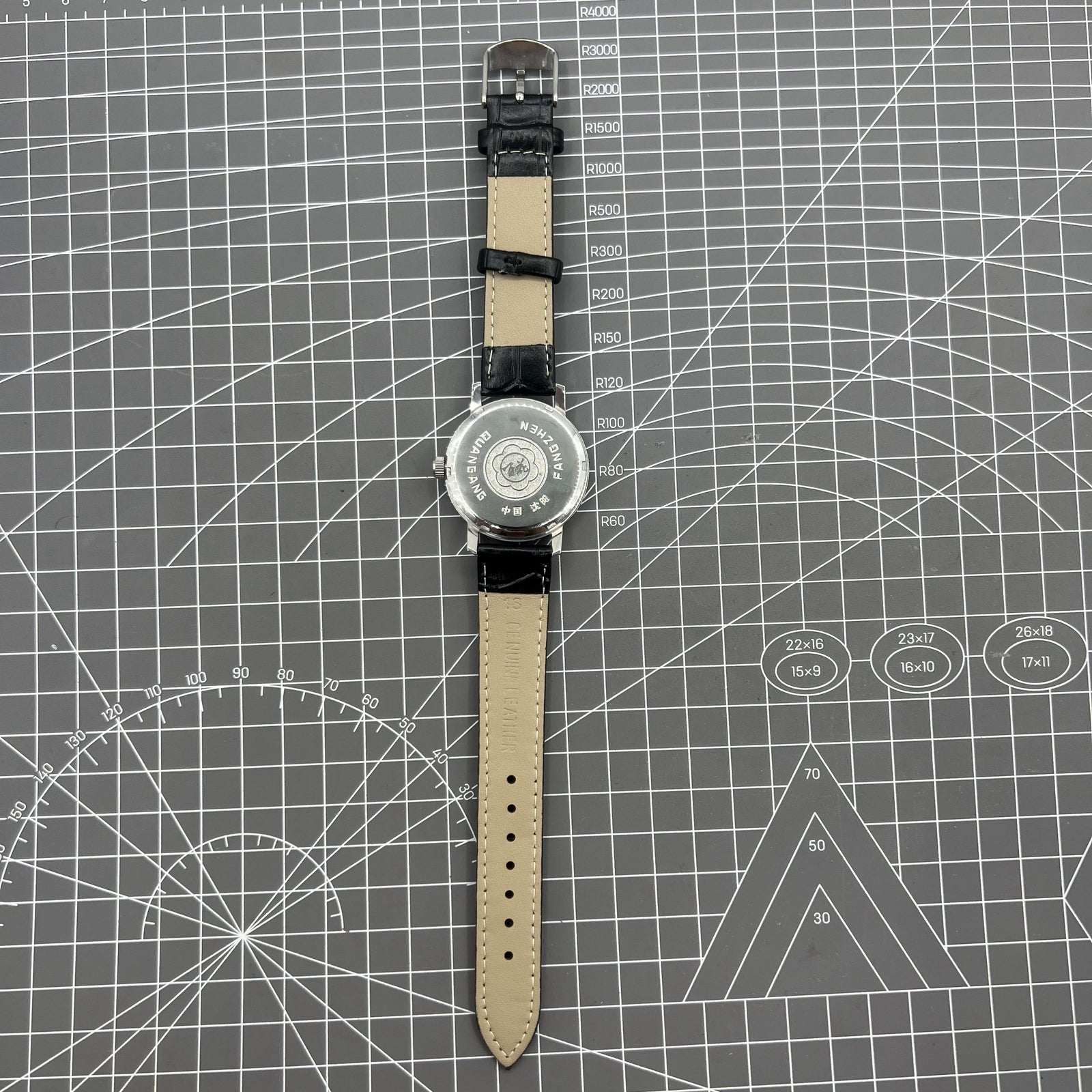 37mm China Baihua Manual Mechanical Watch 19 Jews Silver Dial Shock-Resistant