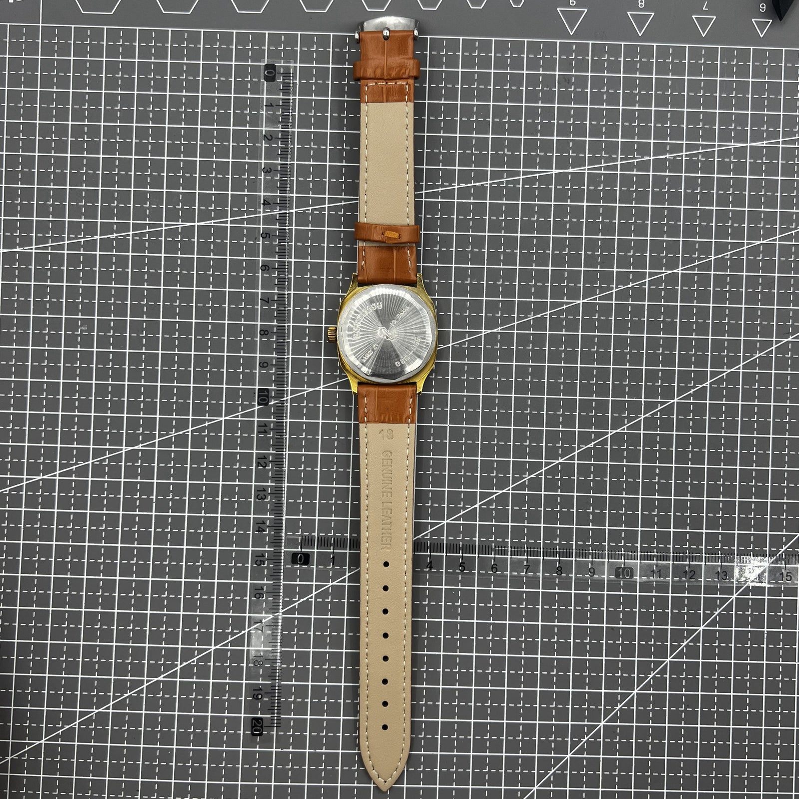 Dandong Manual Mechanical Watch 17 Jews Single Calendar Golden Dial