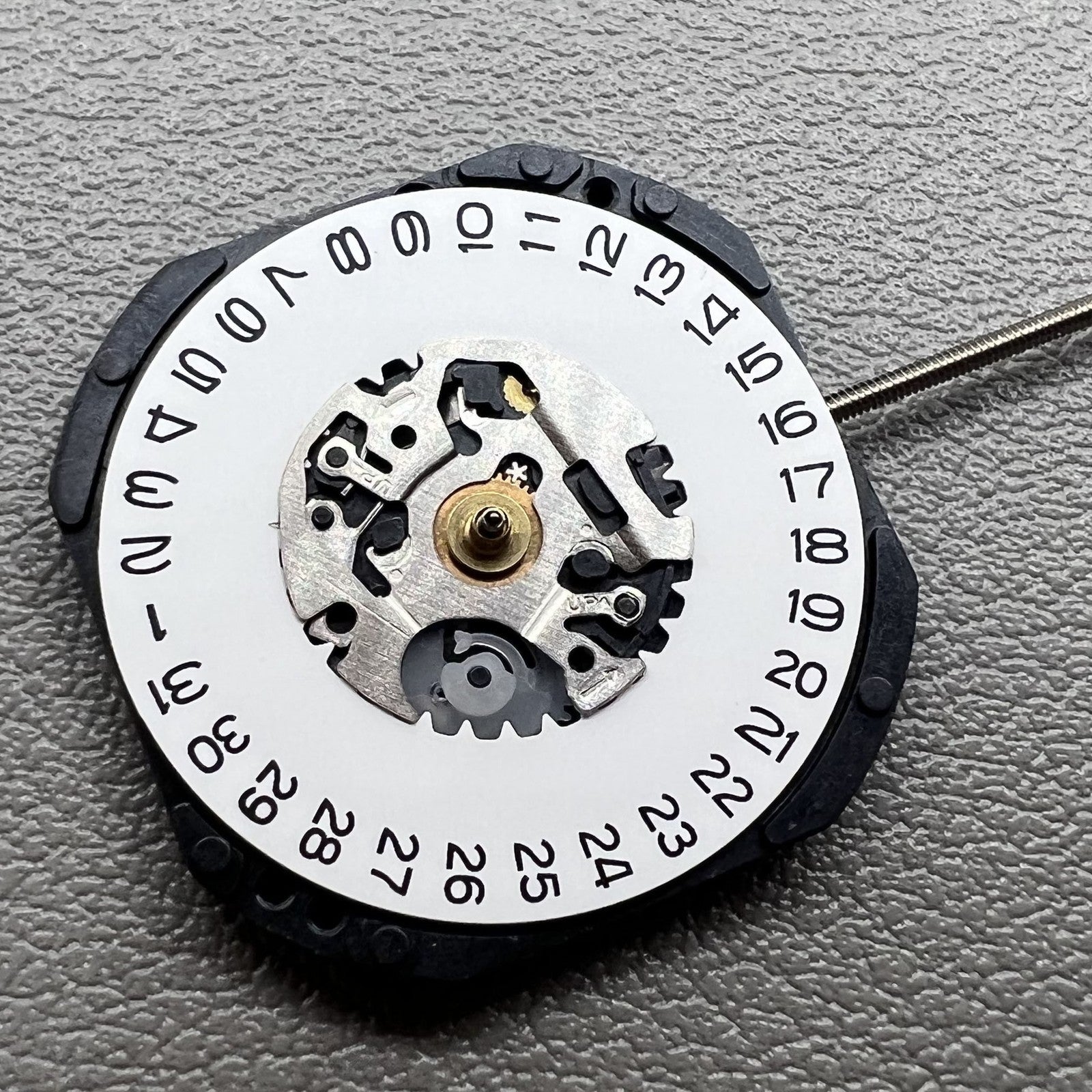 2 PIECES Japan Hattori Epson VX32 VX32E Date At 3 Watch Quartz Movement