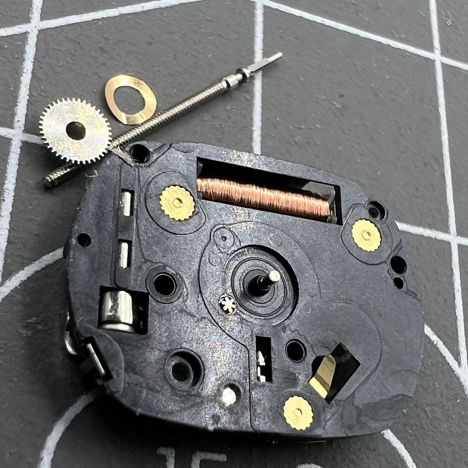 Japan Hattori Epson VX00 VX00A Watch Quartz Movement