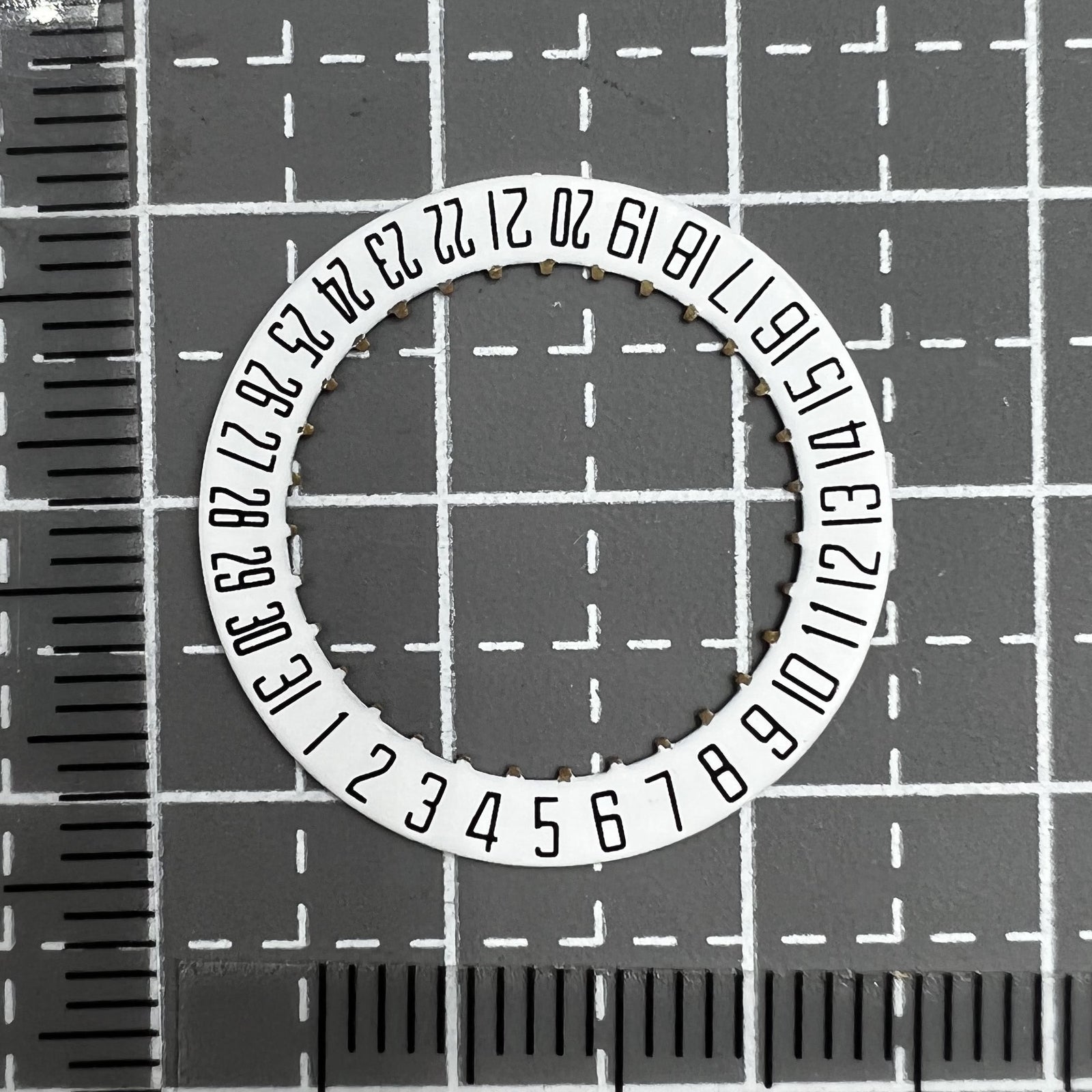 2 PIECES Generic Date Disk Date Wheel Date@6 for Movement ETA 2892 /Seagull 2892