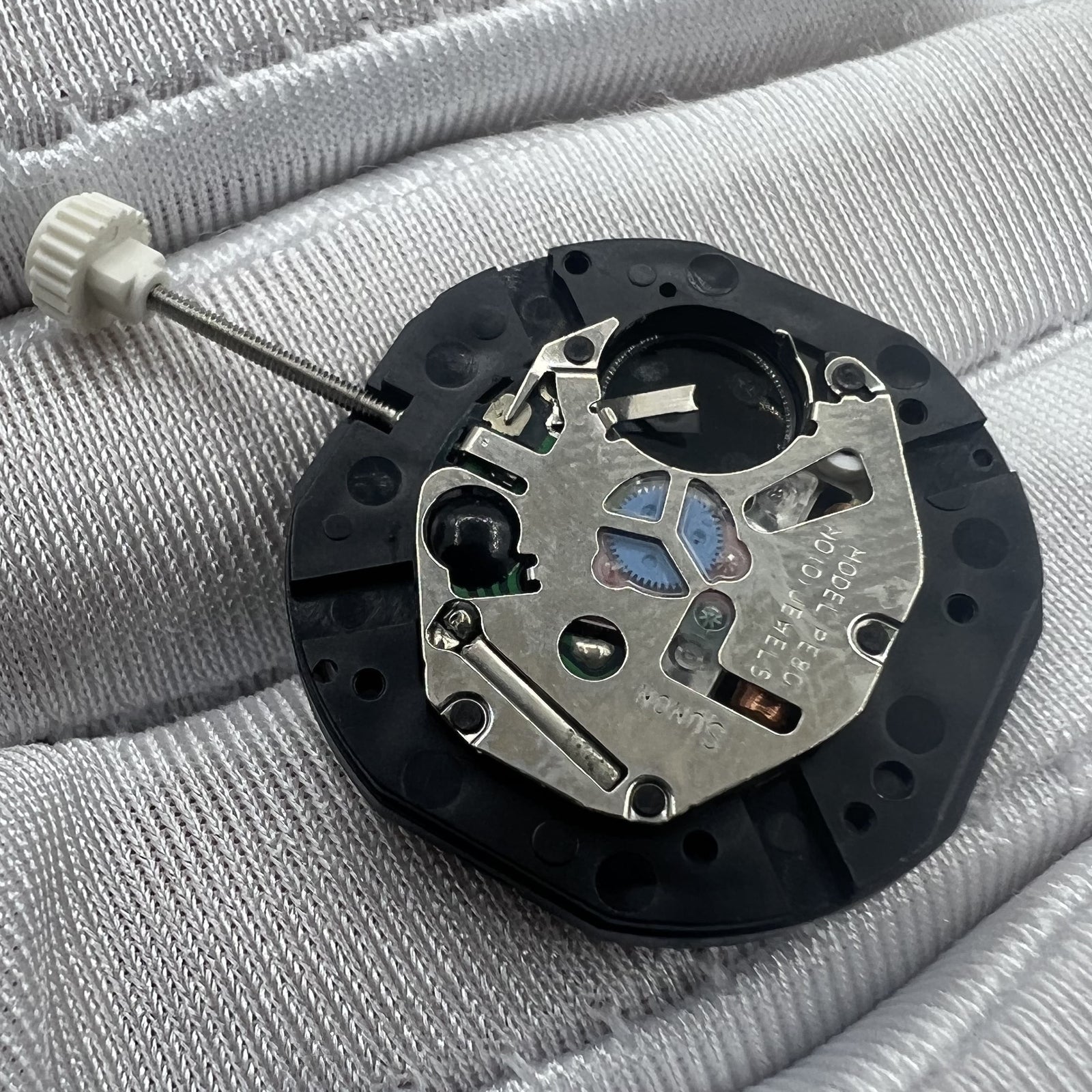 Sunon PE80 Quartz Movement 3 Hands With Small Second @3@6@9 Movement