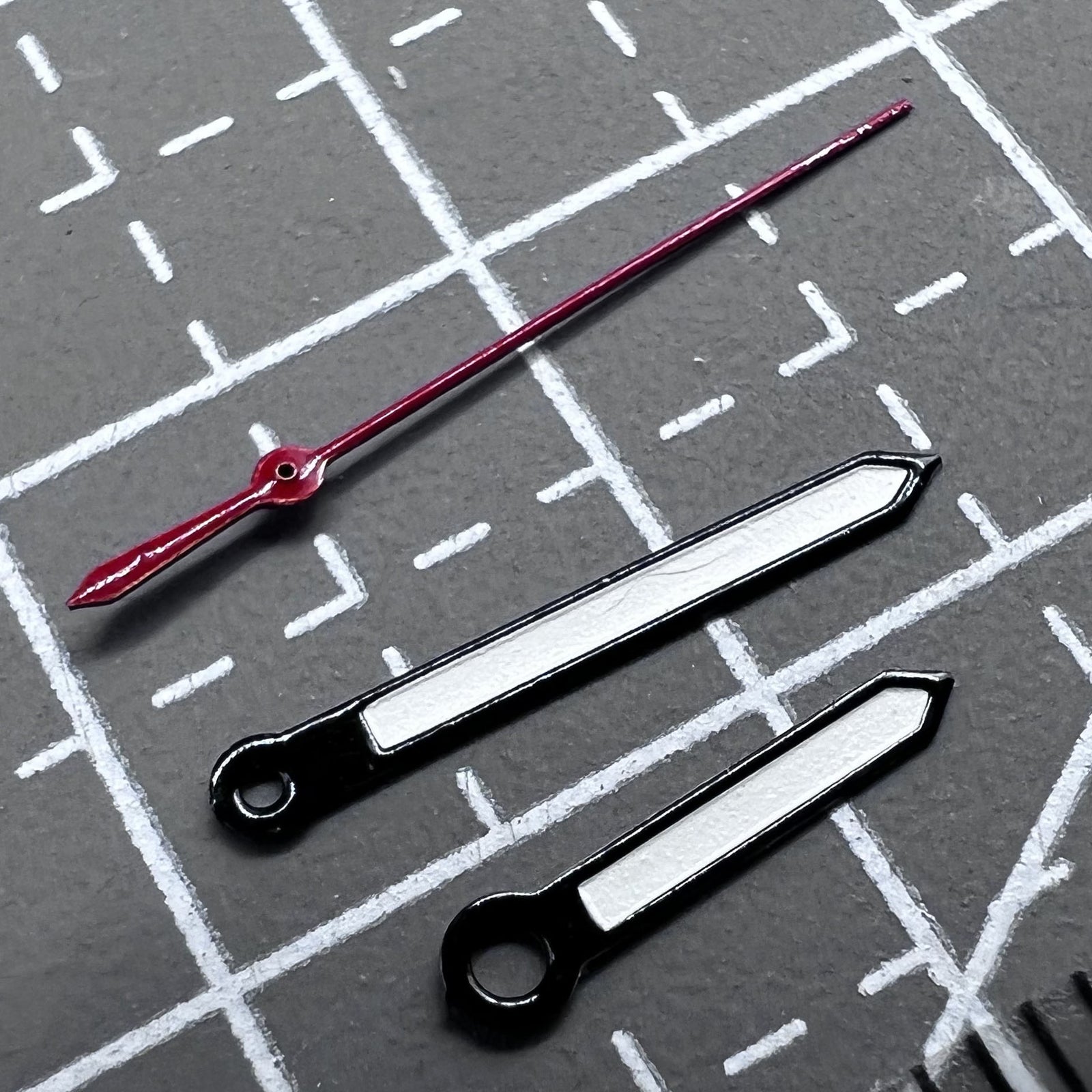 2 Sets/Pack Black Trim Red Second Watch Hands for Miyota 2035 Quartz Movement
