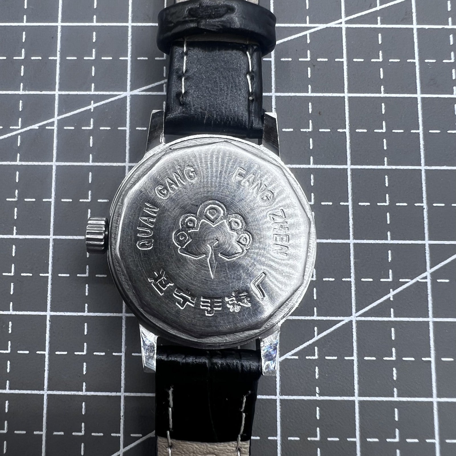 27mm Kongque Black Strap Manual Mechanical Watch 19 Jews Silver Dial Golden Nail