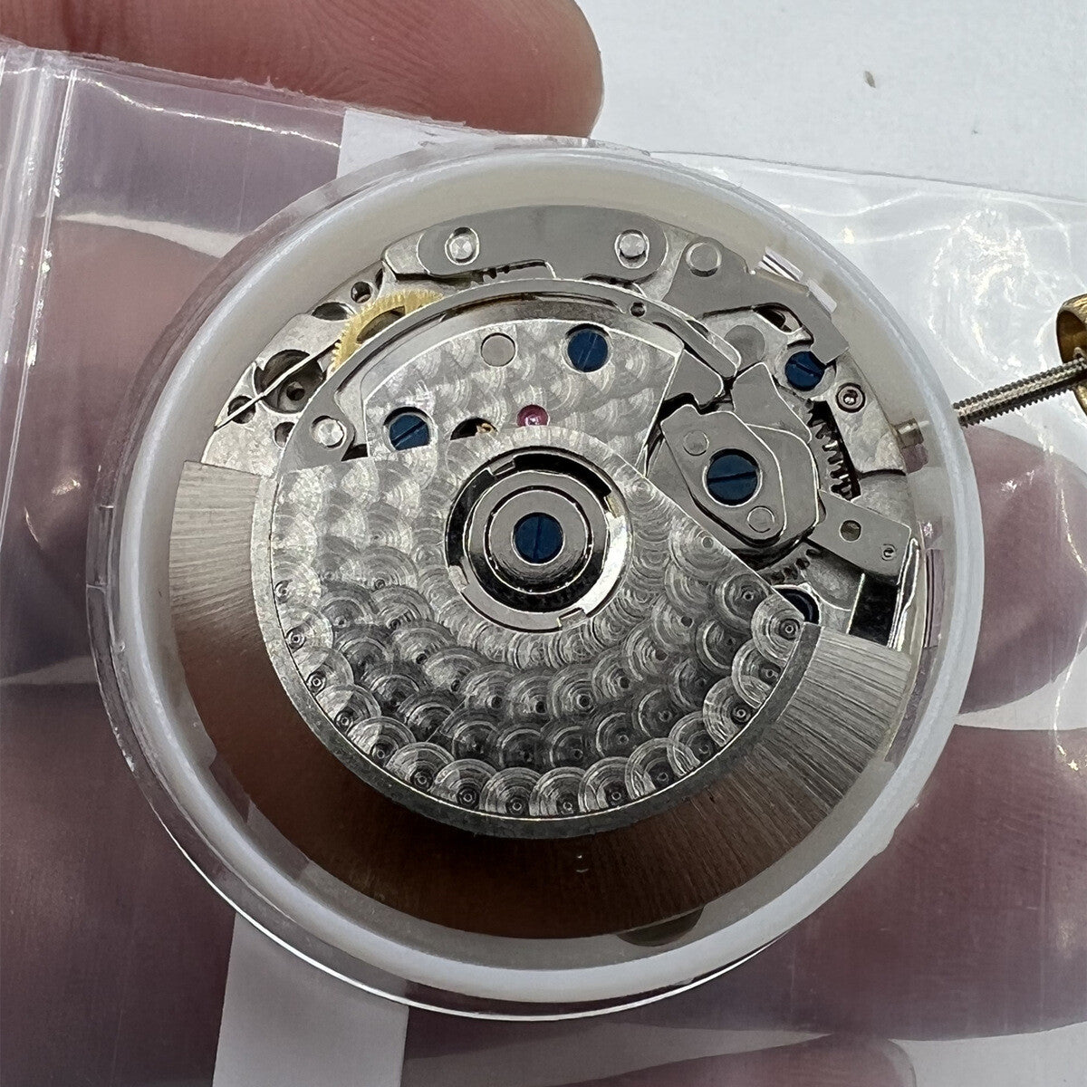 China Made Black Dandong 7753 7750 Automatic Mechanical Movement Small Second@9