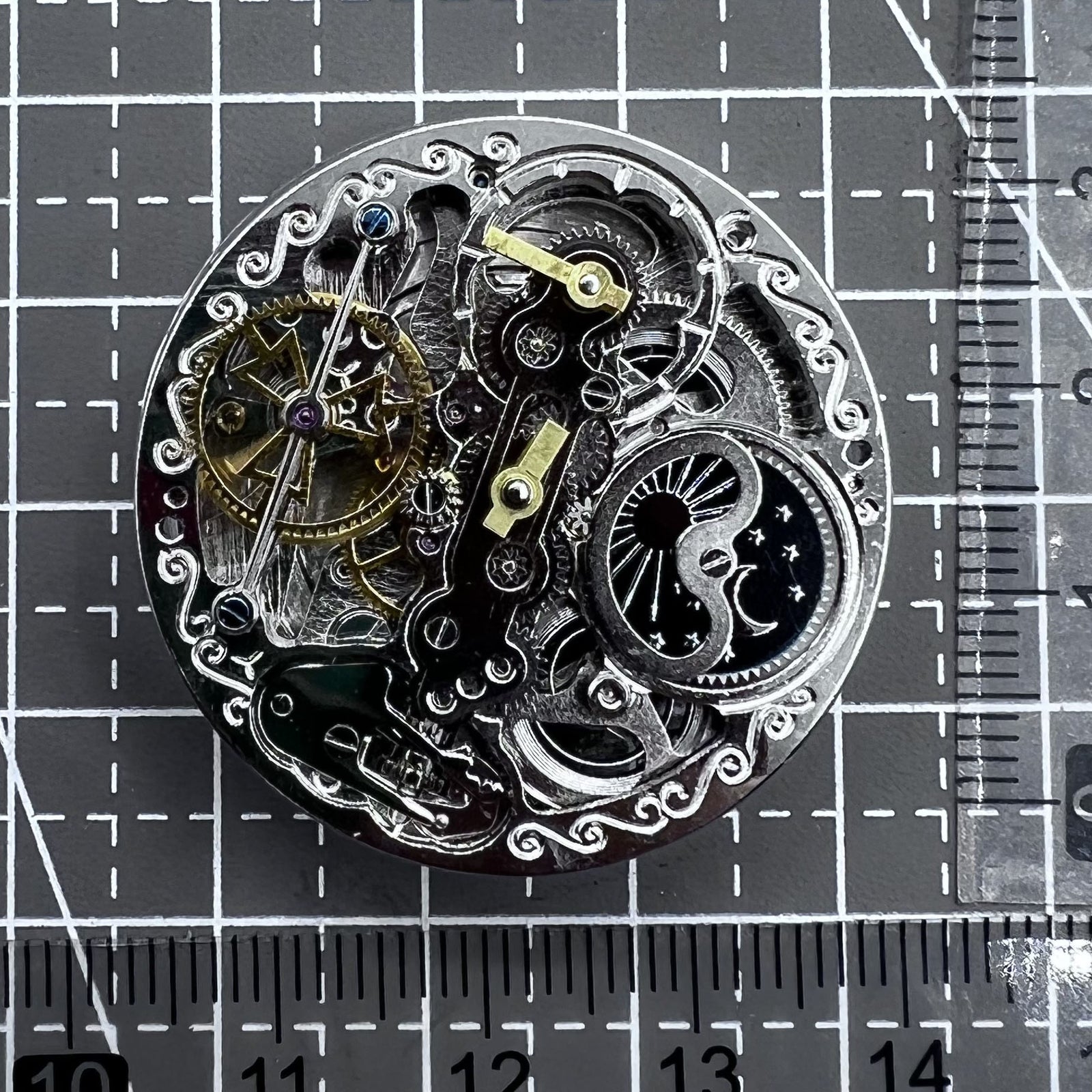 Silver Hollow Movement Small Bare Balance Wheel At 6 Double Mainspring