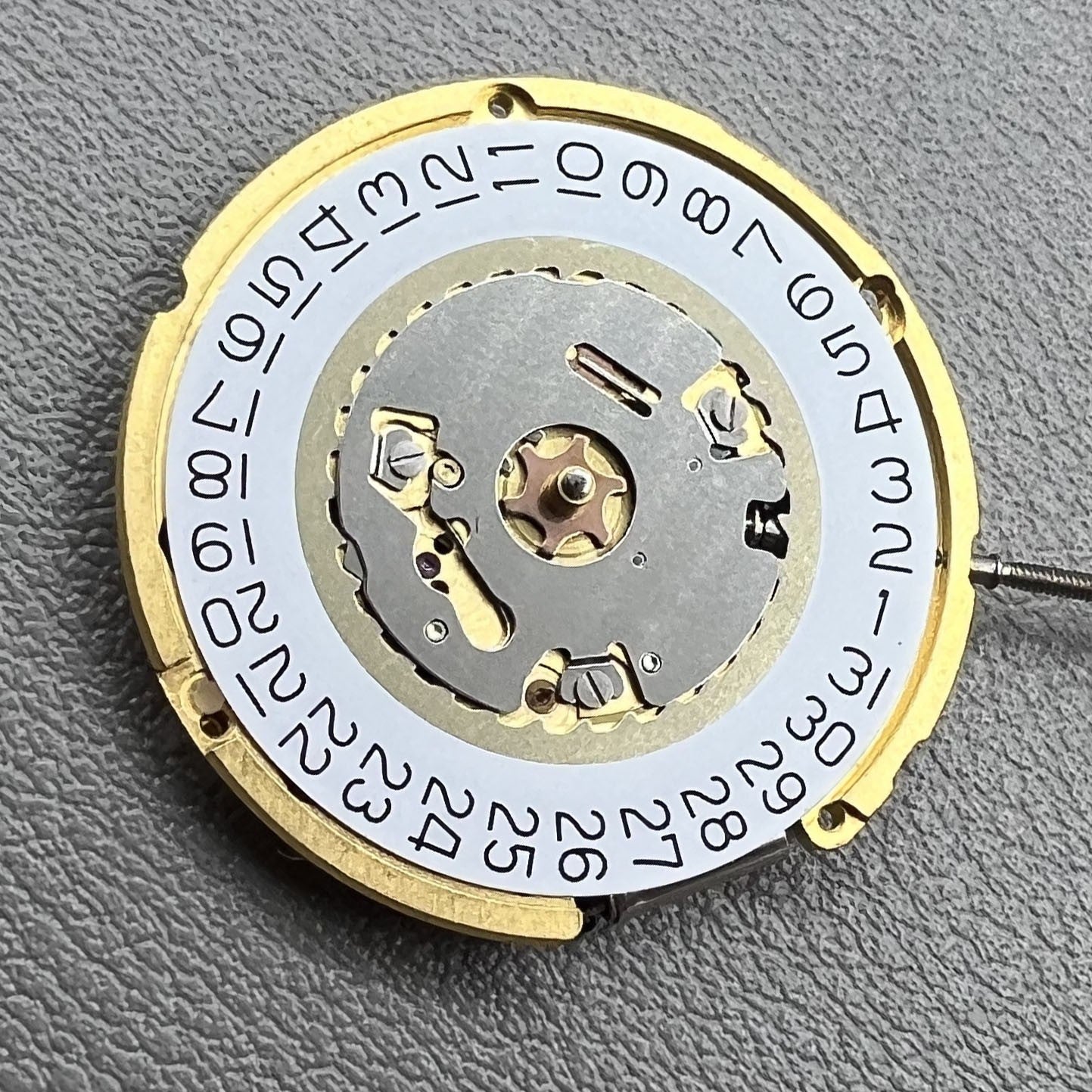 Swiss Ronda 6004D 6004.D Quartz Watch Movement Date At 3