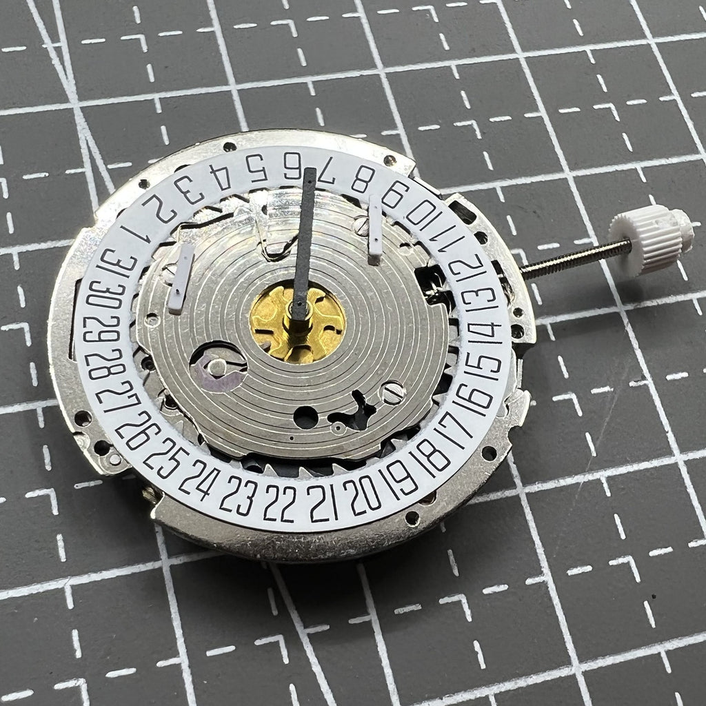 Original Silver ISA 8171 Quartz Movement 5 Hands Single Calendar At 6 White Disk