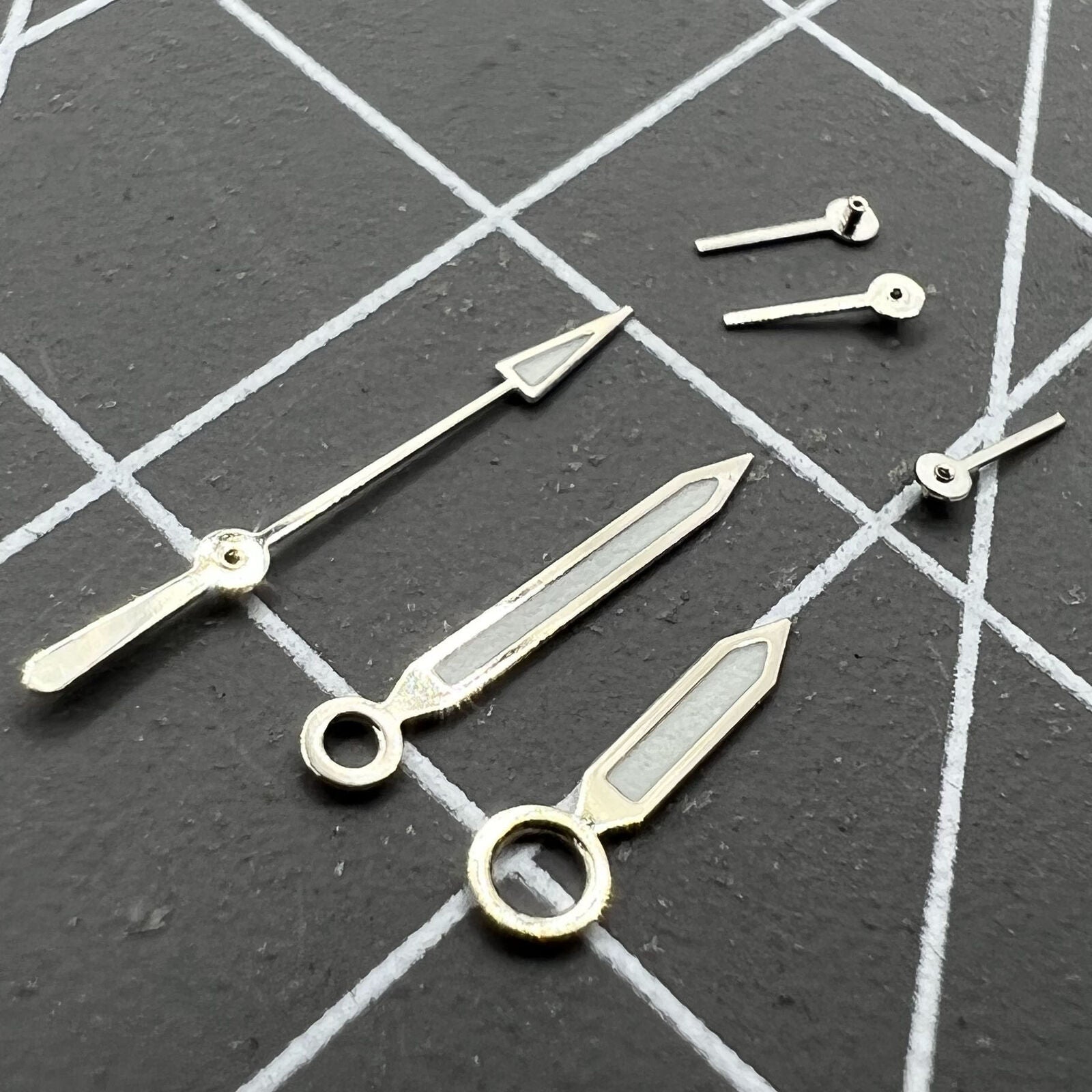 Green Lume Silver Trim Watch Hands Set for ISA 8162 ISA 8172 Quartz Movement