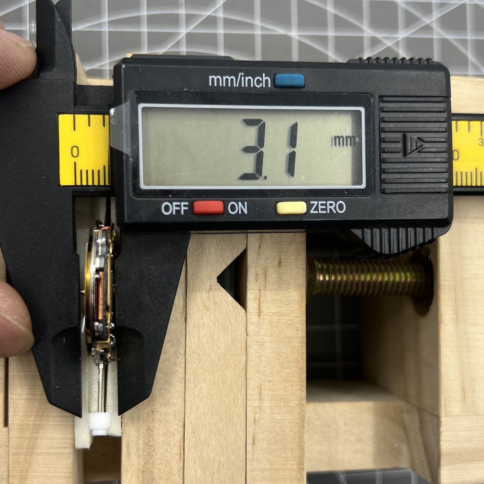 Golden ISA 8271 Date At 6 Quartz Movement Multifunctional