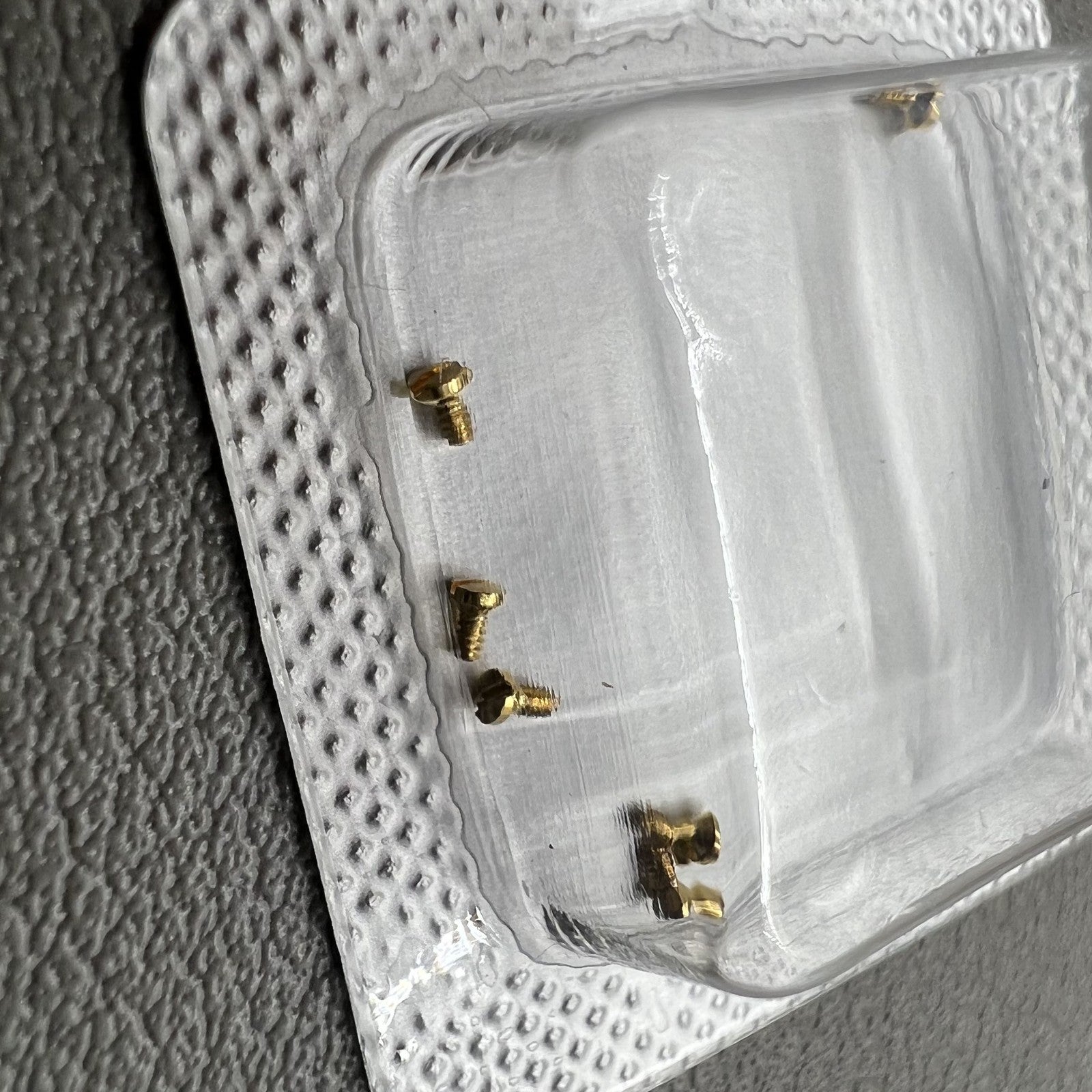 2 Sets 0.7 Back Cover Case Golden Screws for La Grande Classique De Longines L4