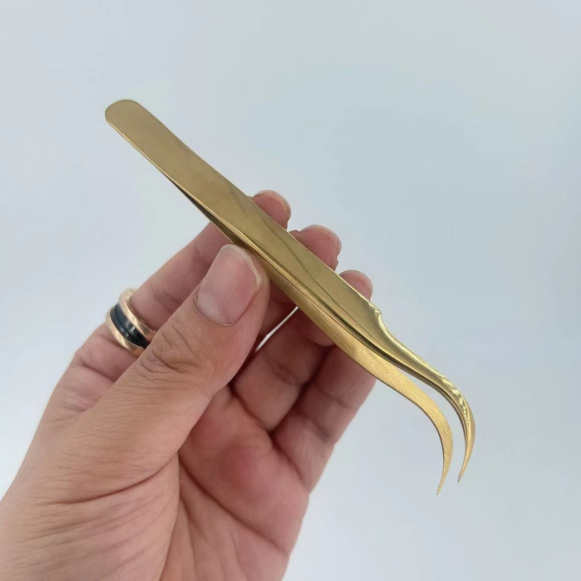 High Quality Stainless Steel Tweezers Golden Curved Elbow Forceps