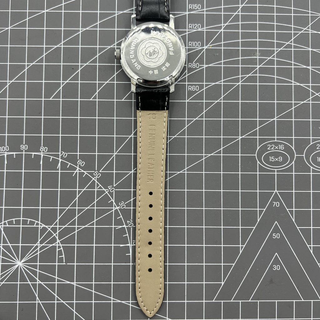 37mm China Baihua Manual Mechanical Watch 19 Jews Silver Dial Shock-Resistant