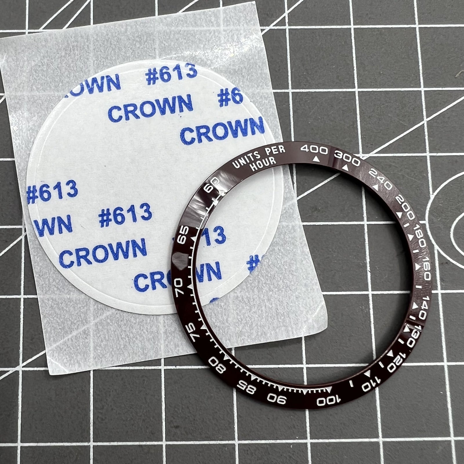 37.65*30.7mm Watch Bezel Ceramic Slope Brown Background White Font for Daytona