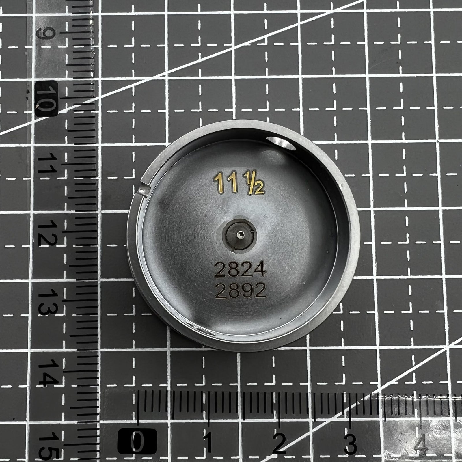 11-1/2 Ligne Movement Holder With Center Screw For Eta 2892/2824 Movement