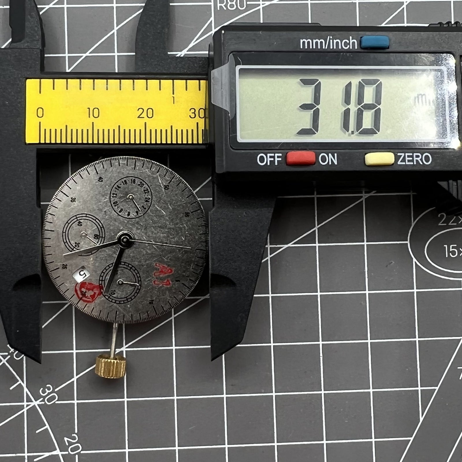 Automatic Chronograph Movement ETA 7753 Configuration Small Second @6
