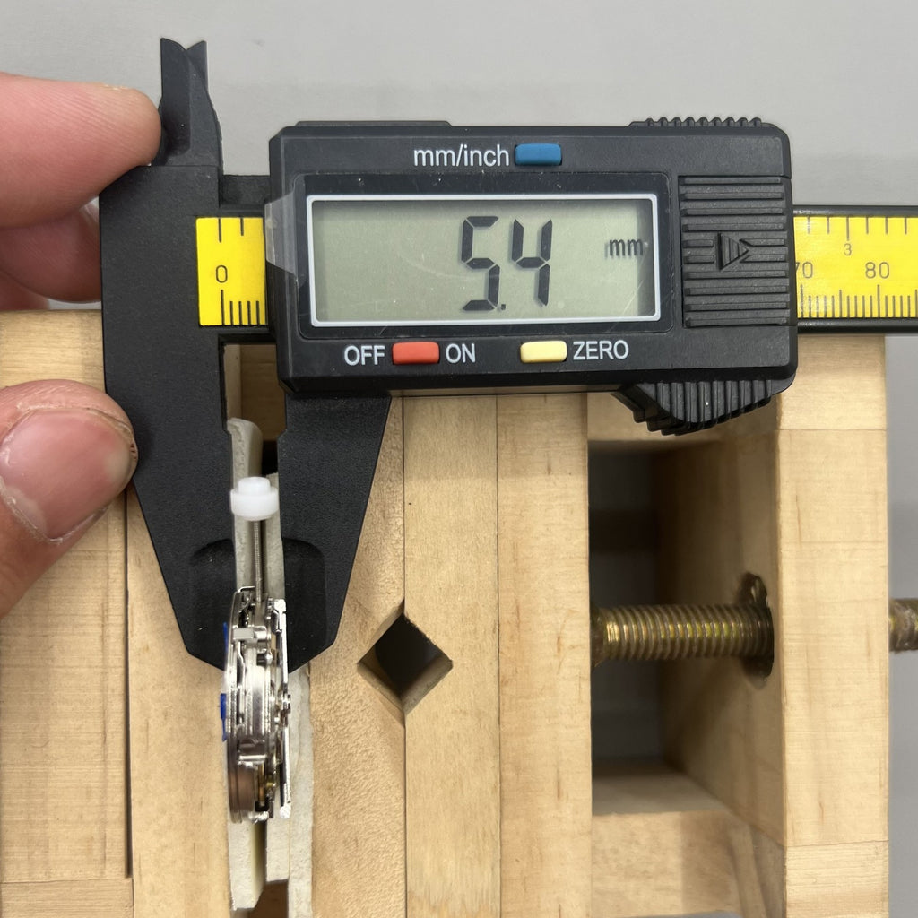 China Made 8205 Automatic Mechanical Movement No Calendar Small Second@3@6@9
