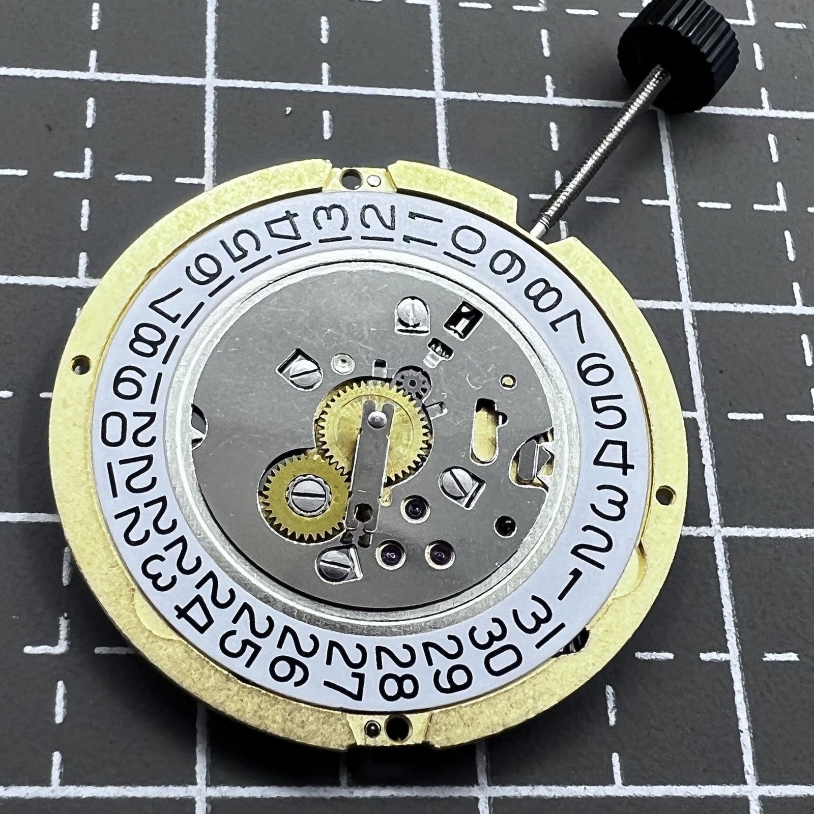 Swiss Ronda 1009 Watch Quartz Movement Date at 3 2 Hands