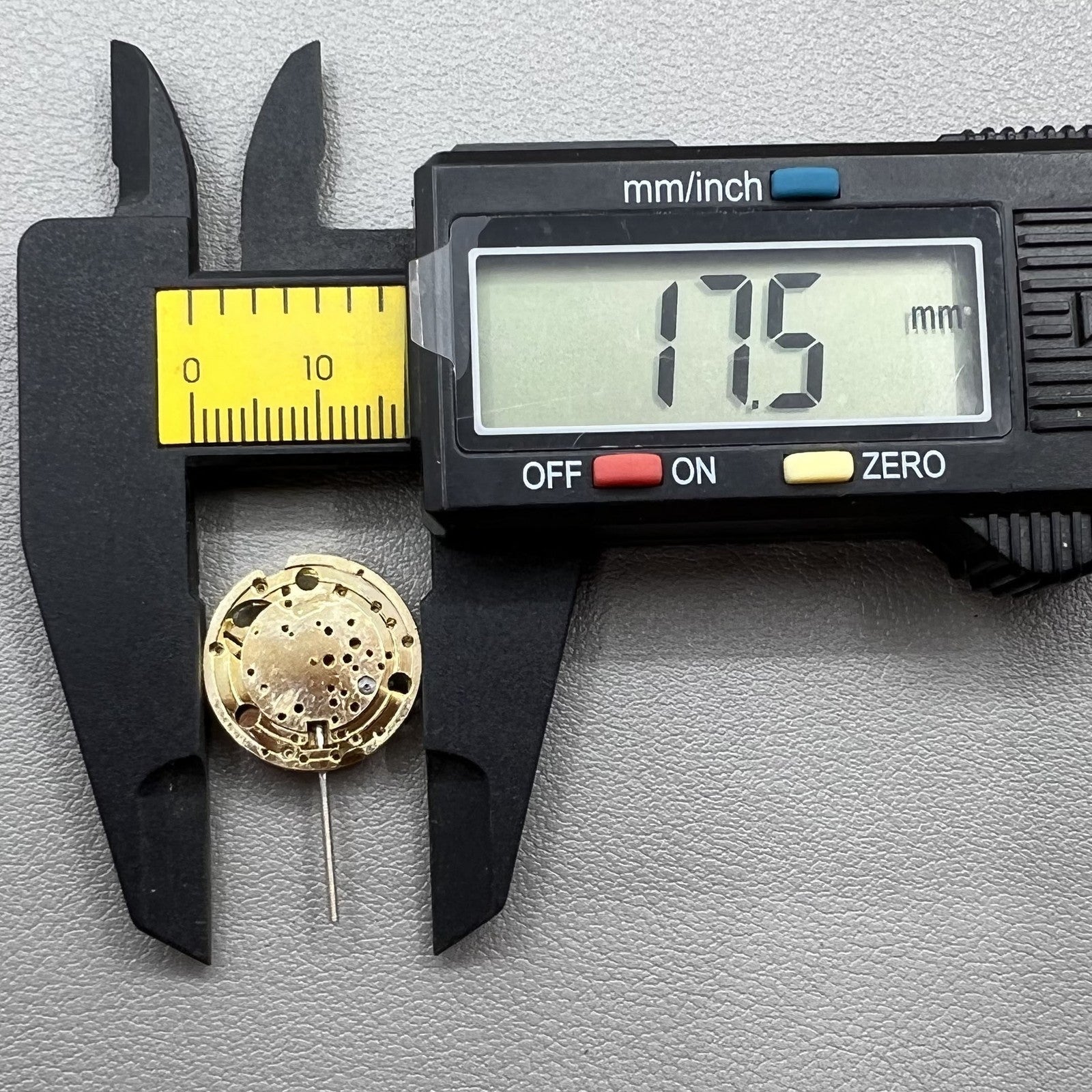 2 PIECES 17.2mm Hollow Golden Mechanical Movement Watch Practice/Cufflink Part