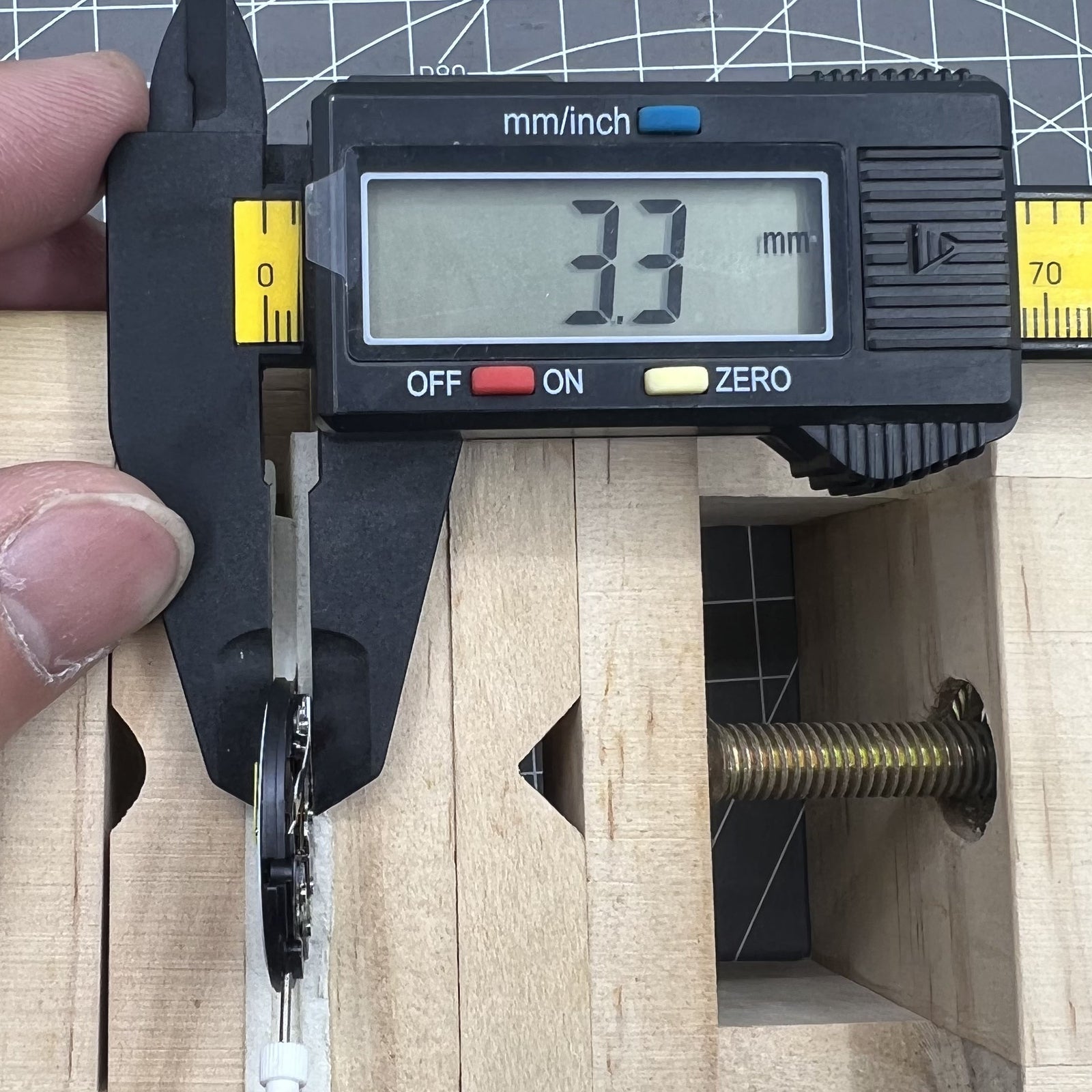 ISA317 Watch Quartz Movement 3 Hands Double Calendar