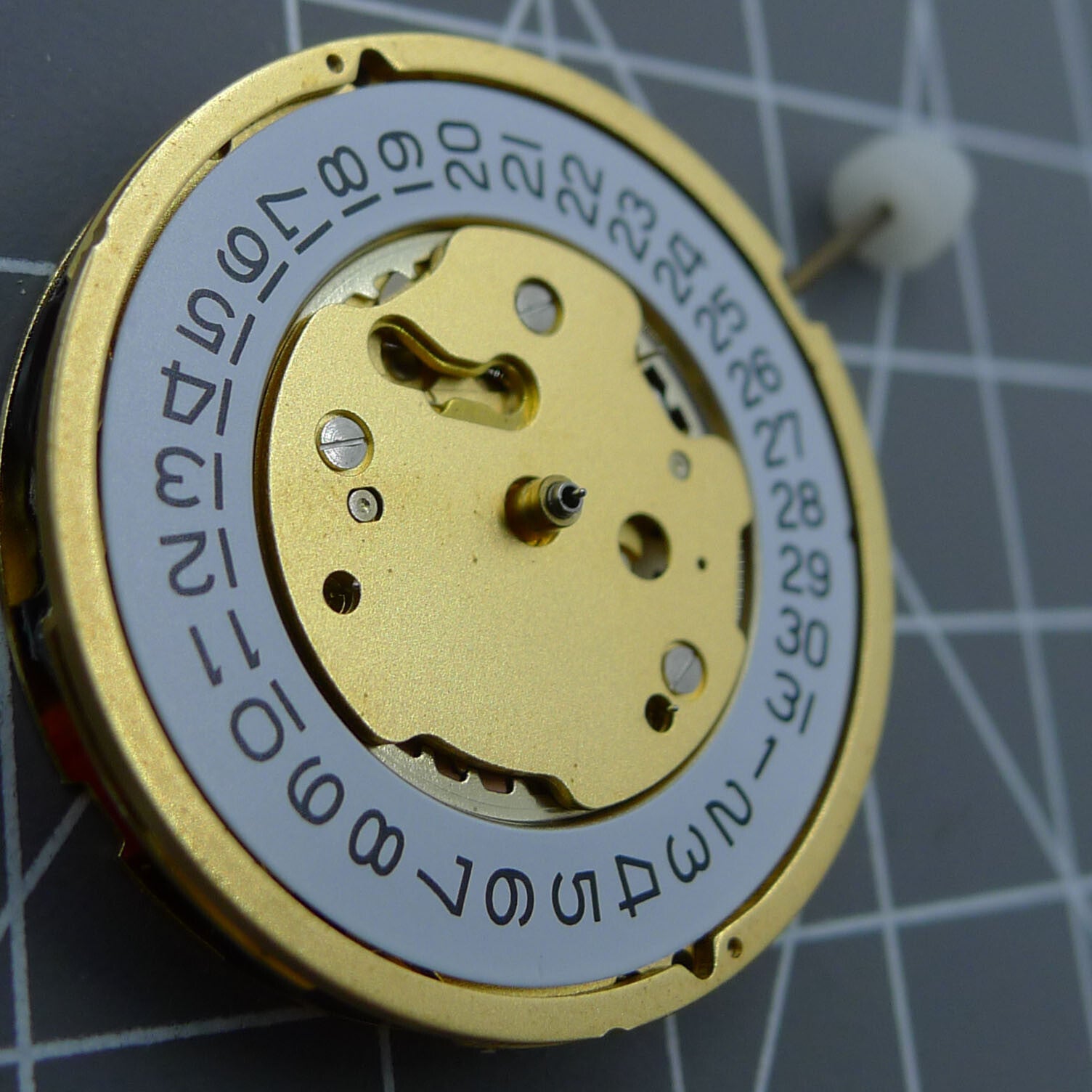 Swiss Made Ronda 5030D 5030.D Quartz Watch Movement Date At 4