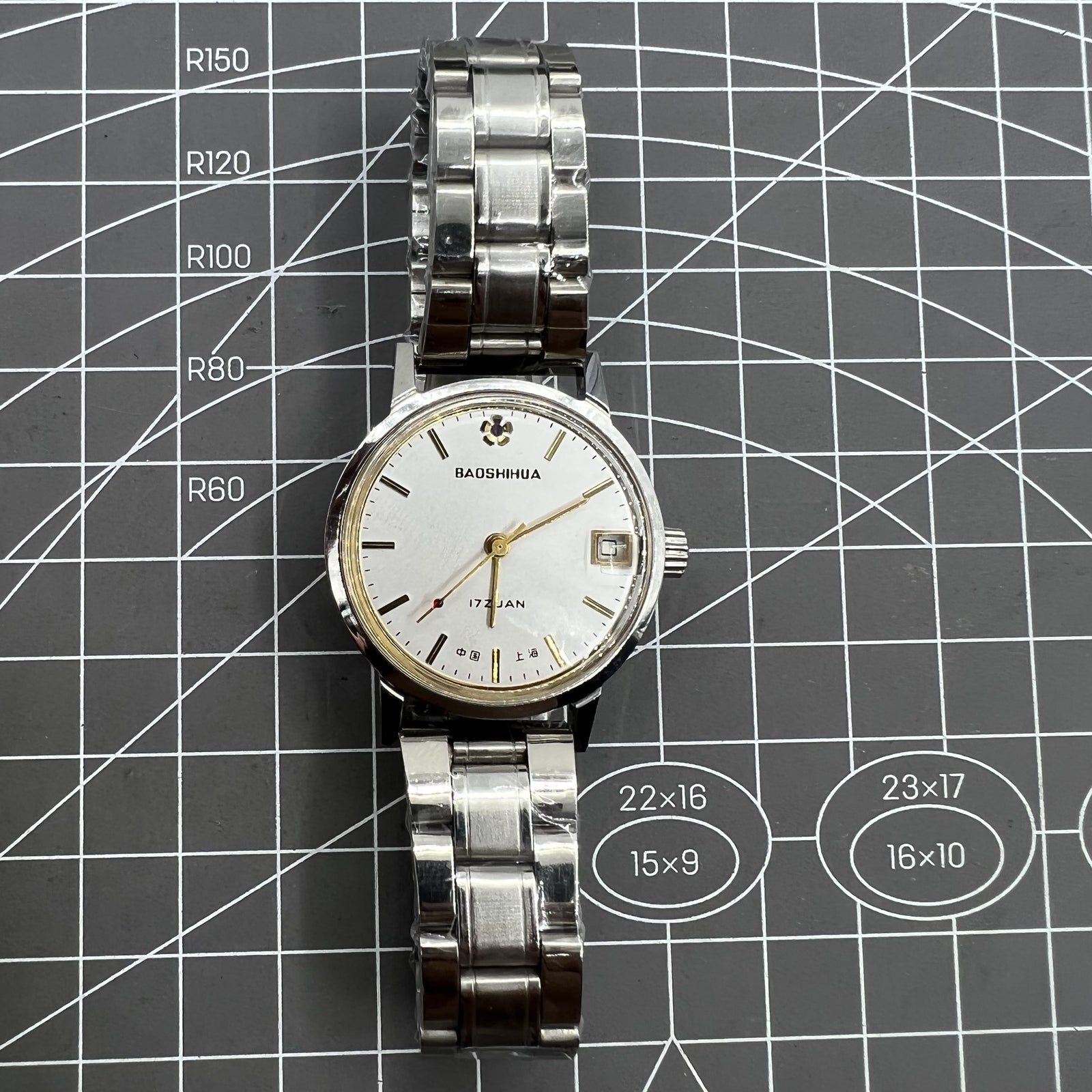 33mm Shanghai Manual Mechanical Watch Single Calendar 17 Jews Shock-Resistant