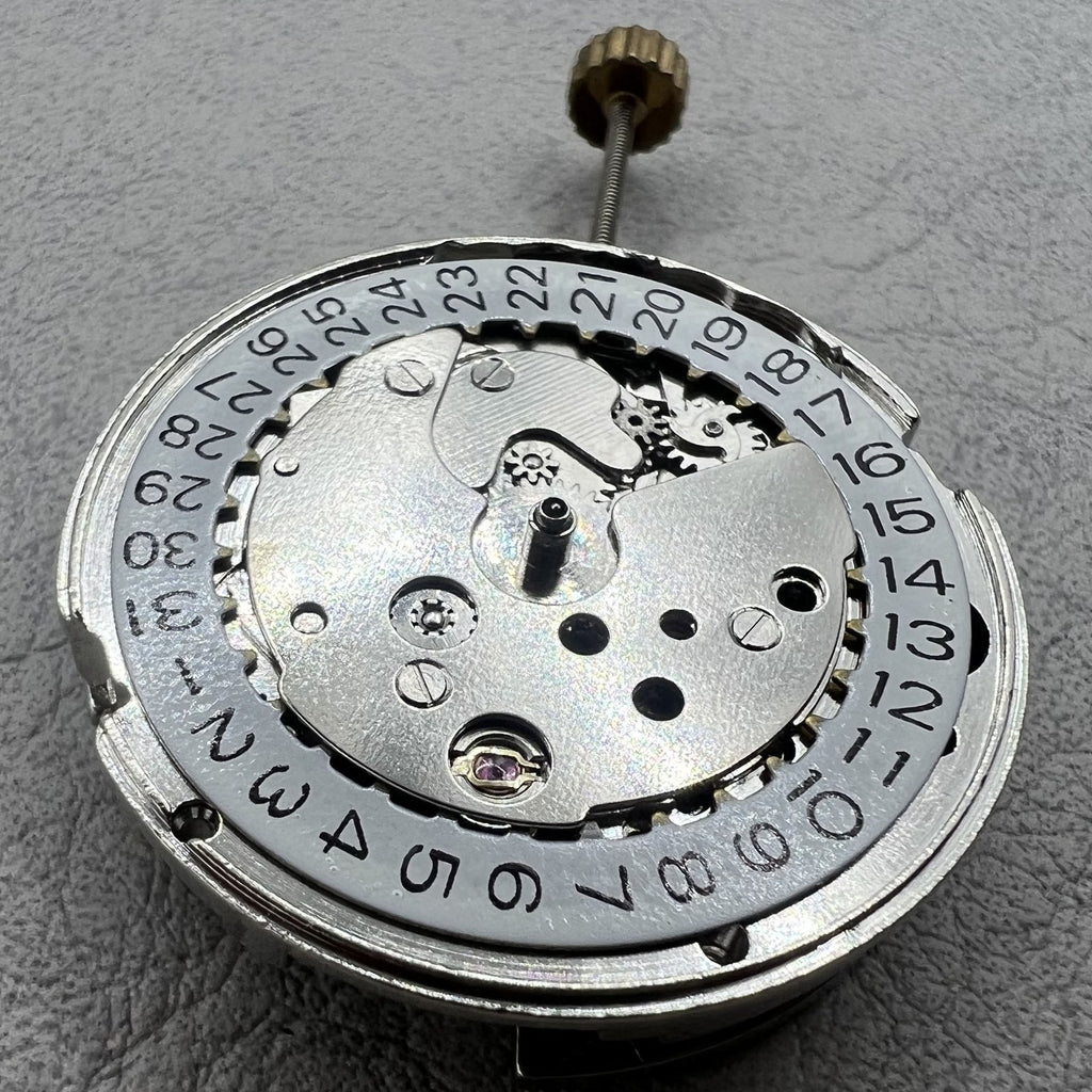 Dandong 7120 3 Hands Single Calendar Automatic Mechanical Movement