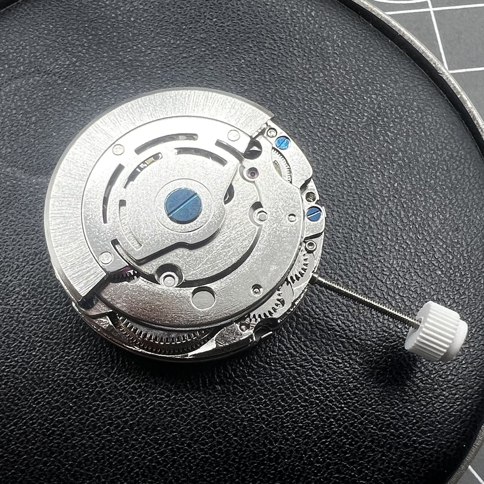NN2813 Automatic Mechanical Movement Replacement of Movement 8215 8200