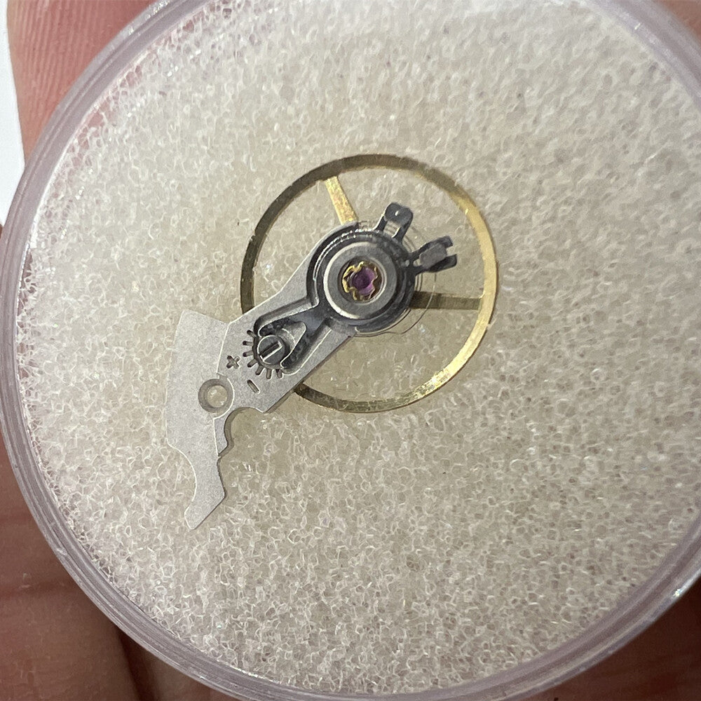 Watch Part Watch Balance Wheel with Splint Generic for ETA C07.111 Movement