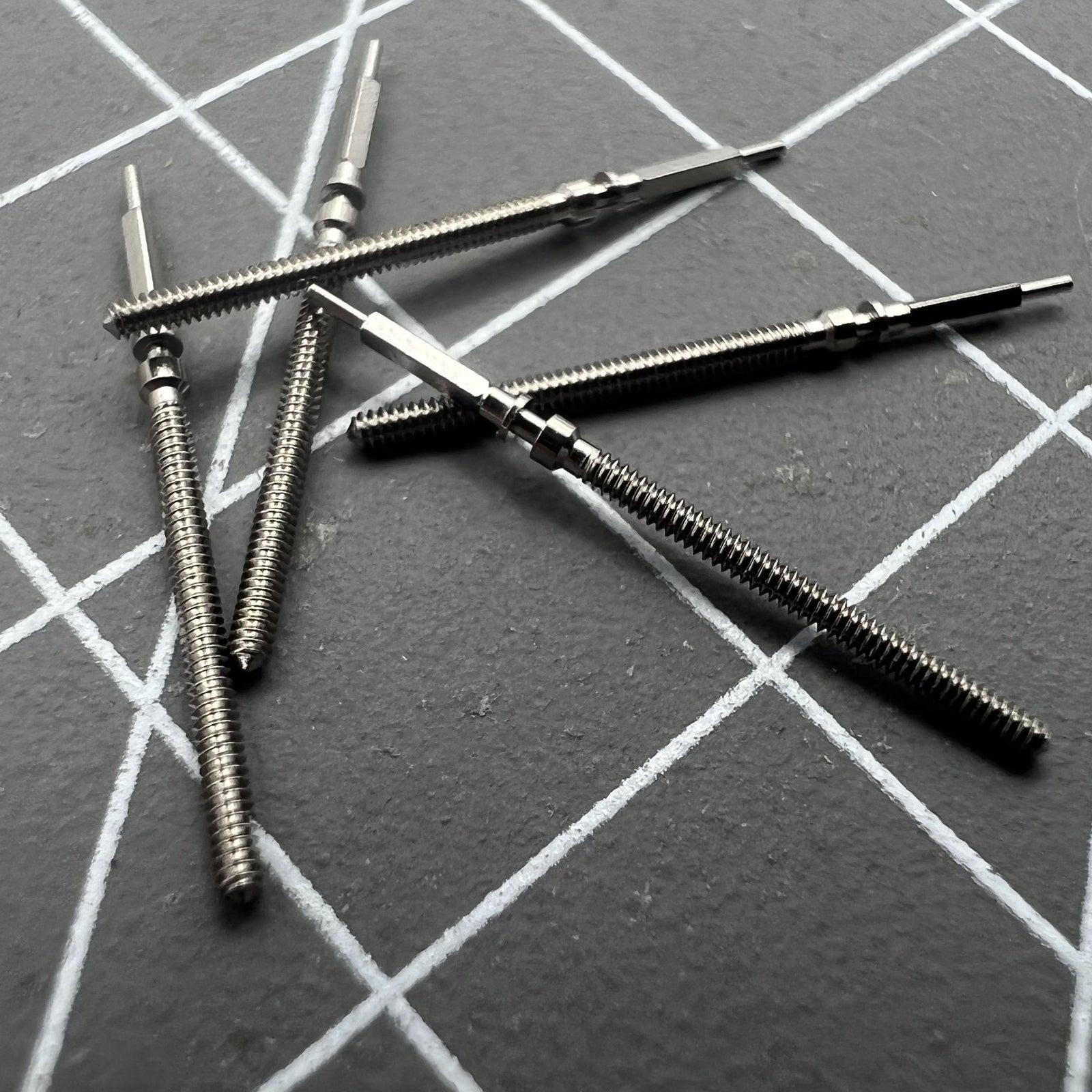2 PIECES Watch Winding Stems Spare Parts for Omega 560 561 562 564 565 Movements