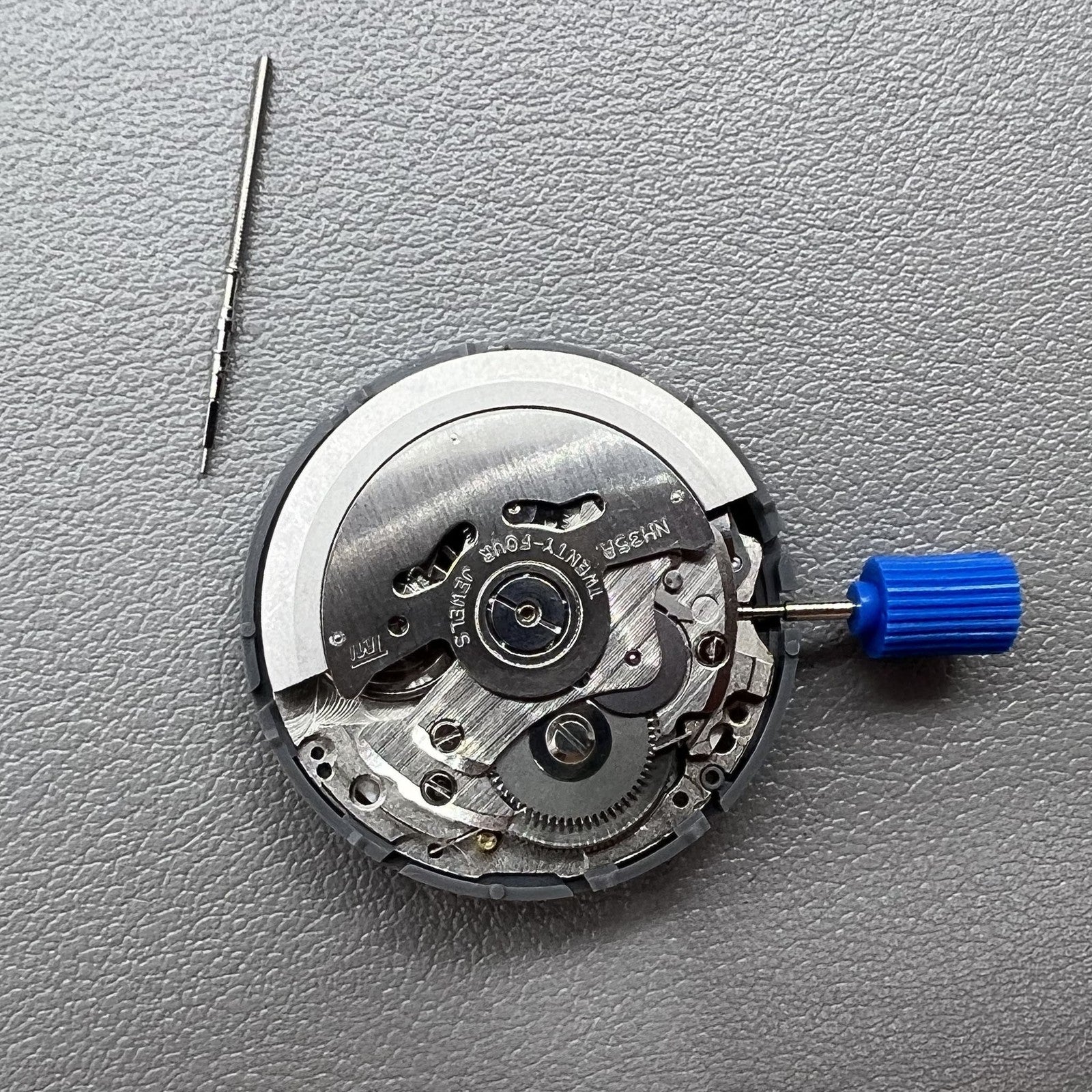 Japan NH35 Automatic Mechanical Movement Vintage 24 Jewels Black Date Wheel