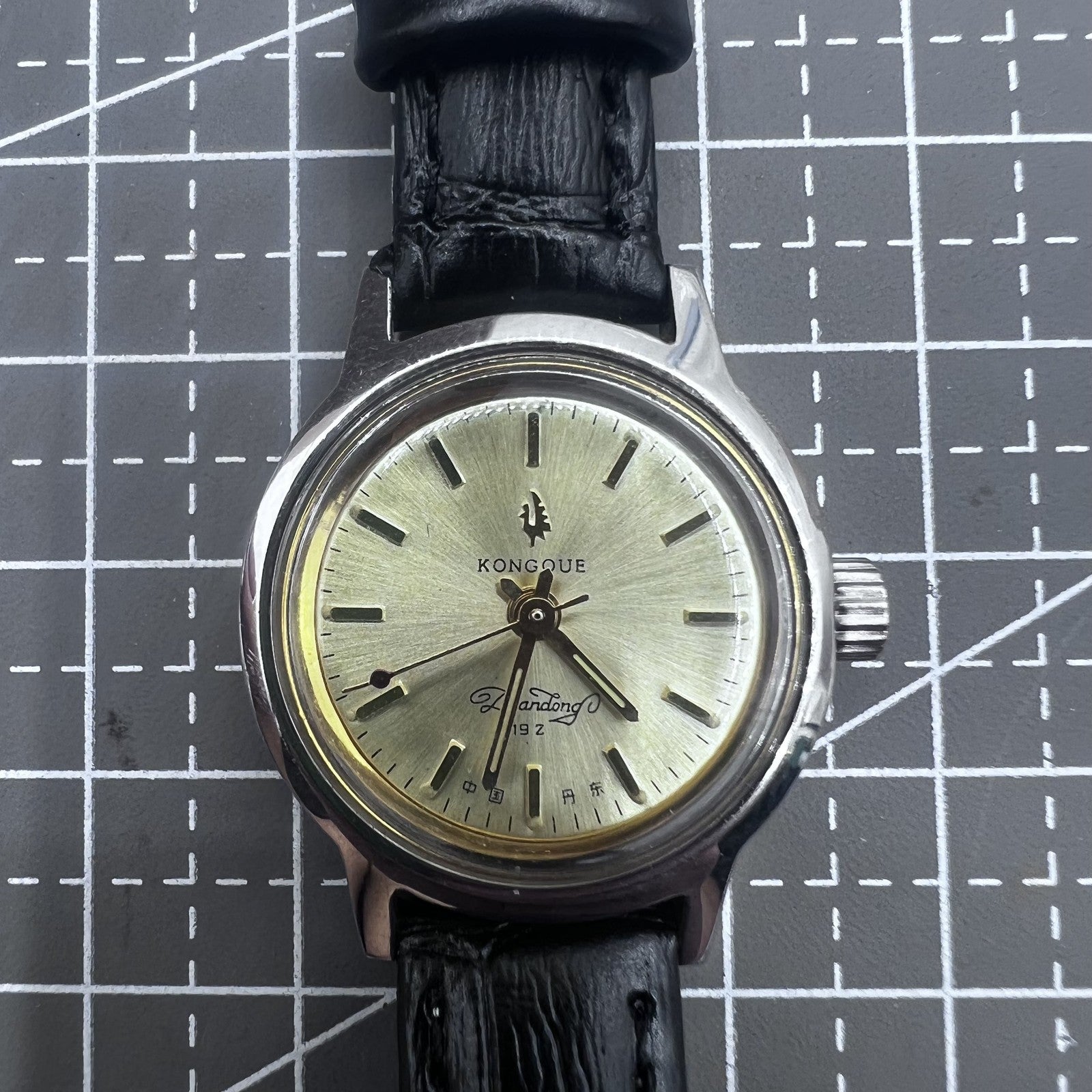 27mm Kongque Black Strap Manual Mechanical Watch 19 Jews Silver Dial Golden Nail