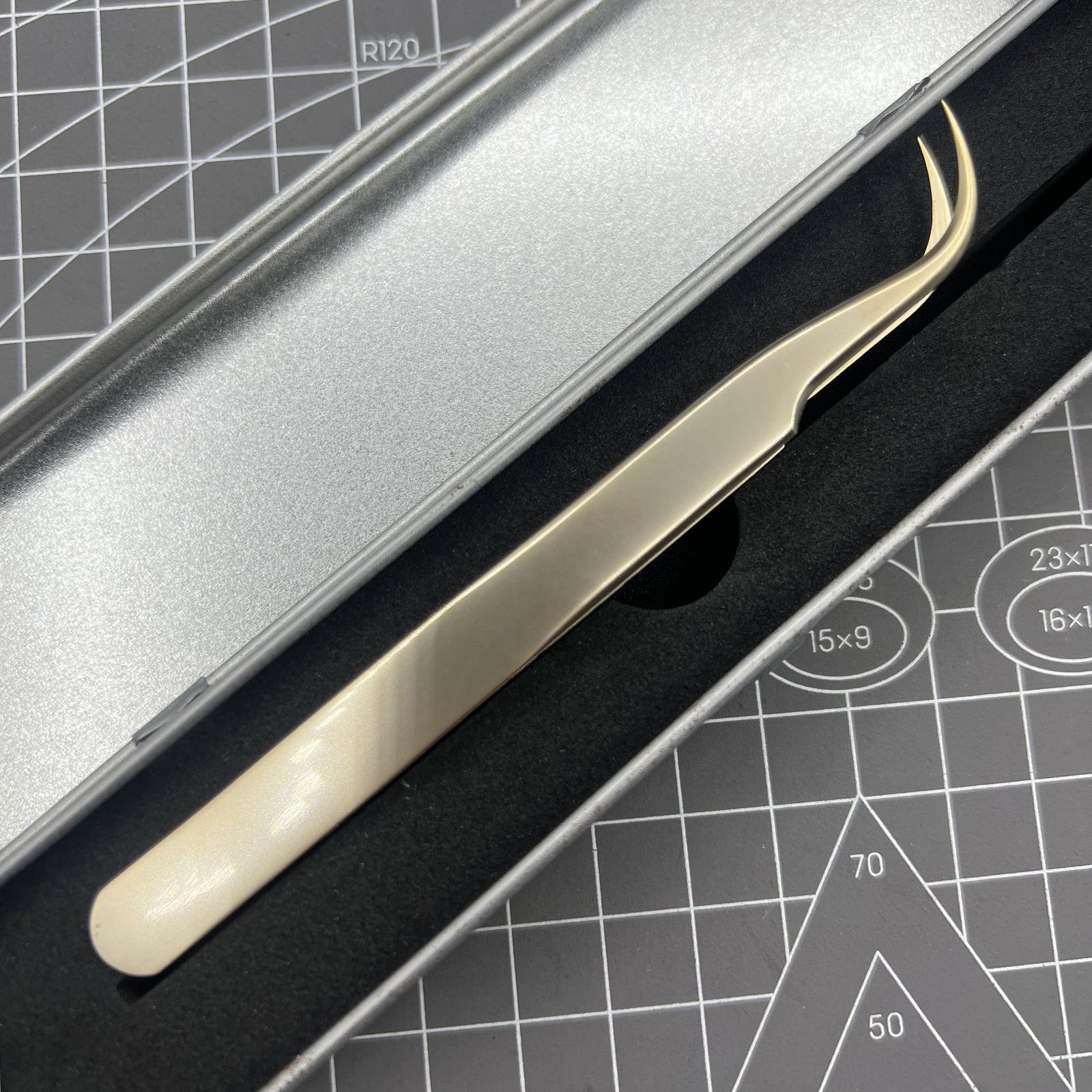 High Quality Stainless Steel Tweezers Golden Curved Elbow Forceps