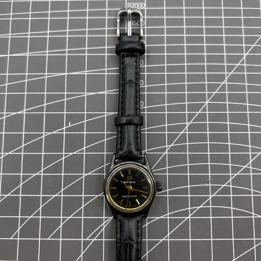 27mm Tianjin Seagull Manual Mechanical Ladies Watch Round Case Golden Nail