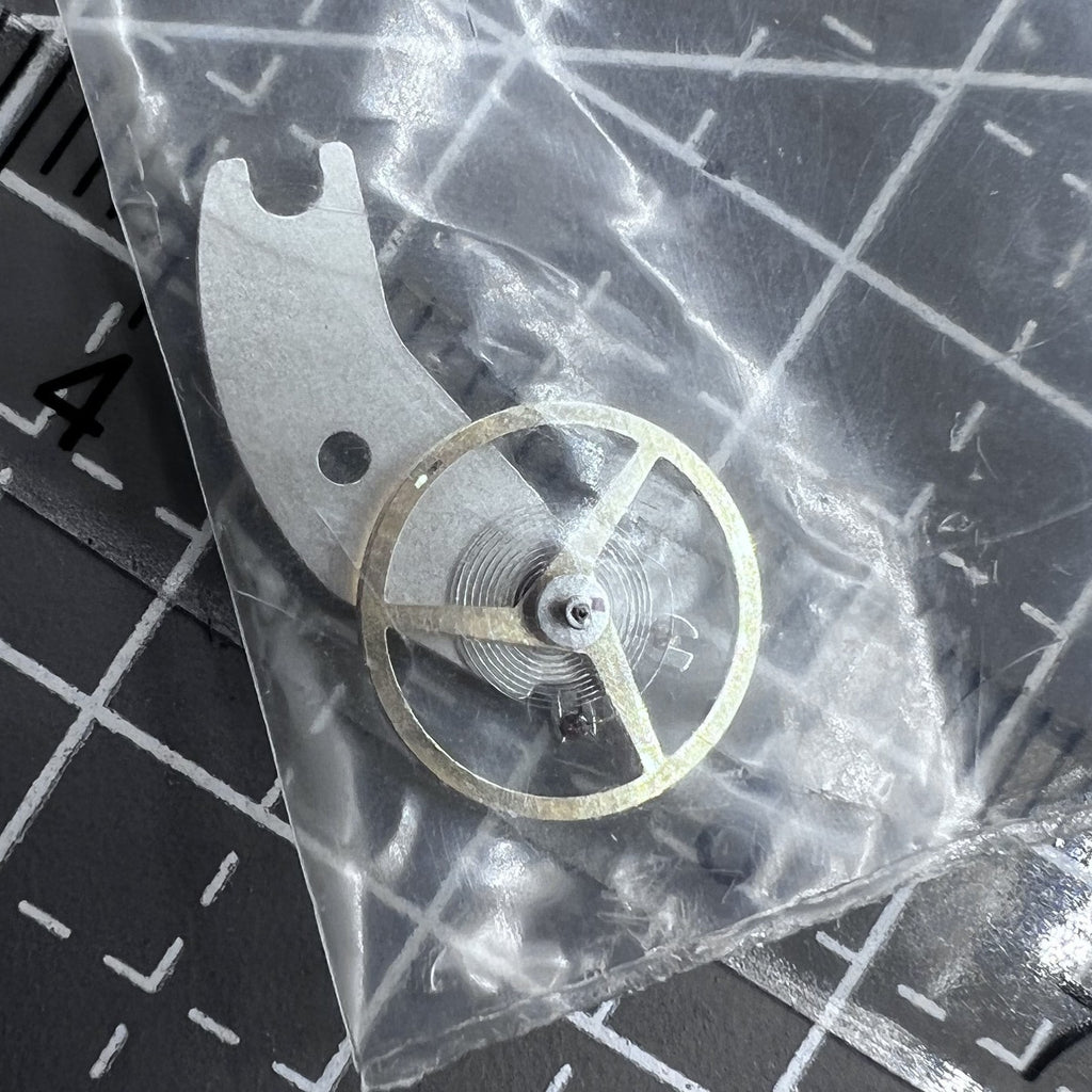 Dissembled Part Complete Balance Wheel with The Splint for Movement ETA C01.211