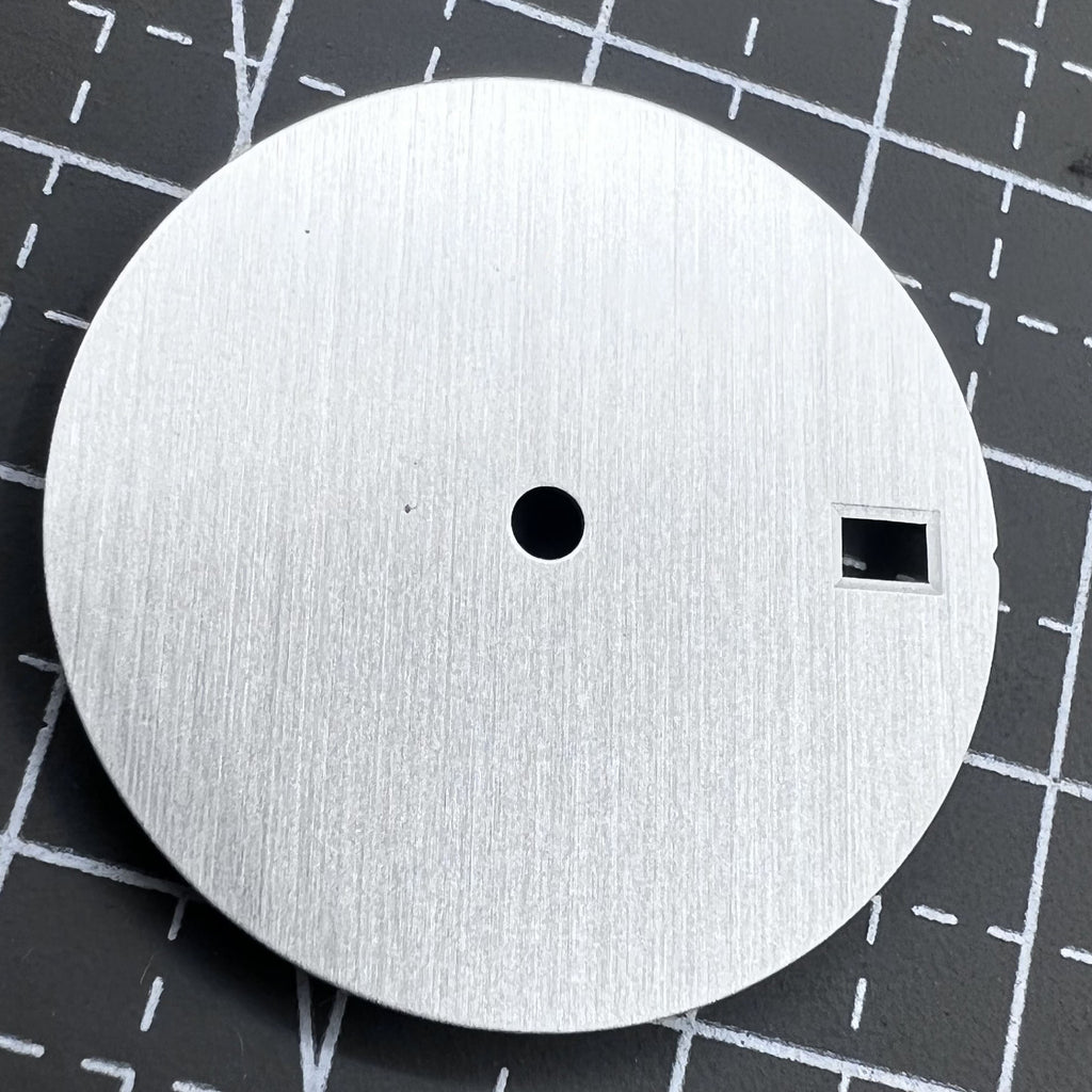 28.5mm Silvery White No Lume Single Calendar Watch Dial Fit for NH35/36 Movement