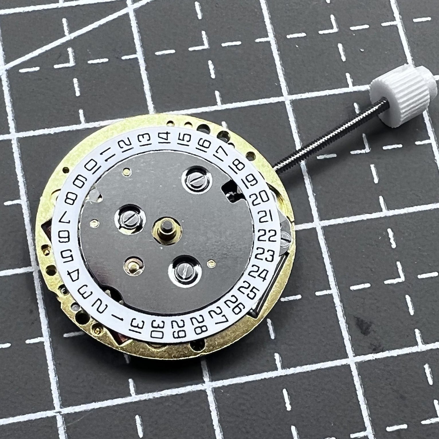 Swiss ISA 222 Quartz Movement 2 Hands No Calendar