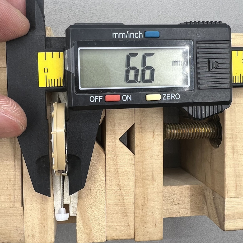2 PIECES Sunon PE60 3 Hands Date at 3 With Small Second @3@6@9 Quartz Movement