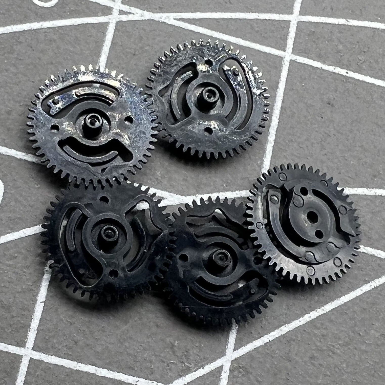 2 PIECES Date Indicator Driving Wheels Fit for NH35 NH36 Movement