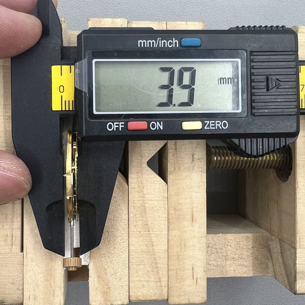 Swiss Ronda 6004D 6004.D Quartz Watch Movement Date At 3