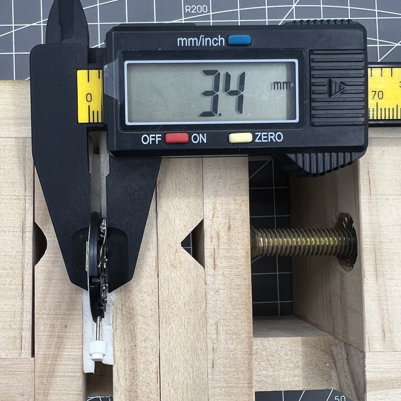 ISA317 Watch Quartz Movement 3 Hands Double Calendar