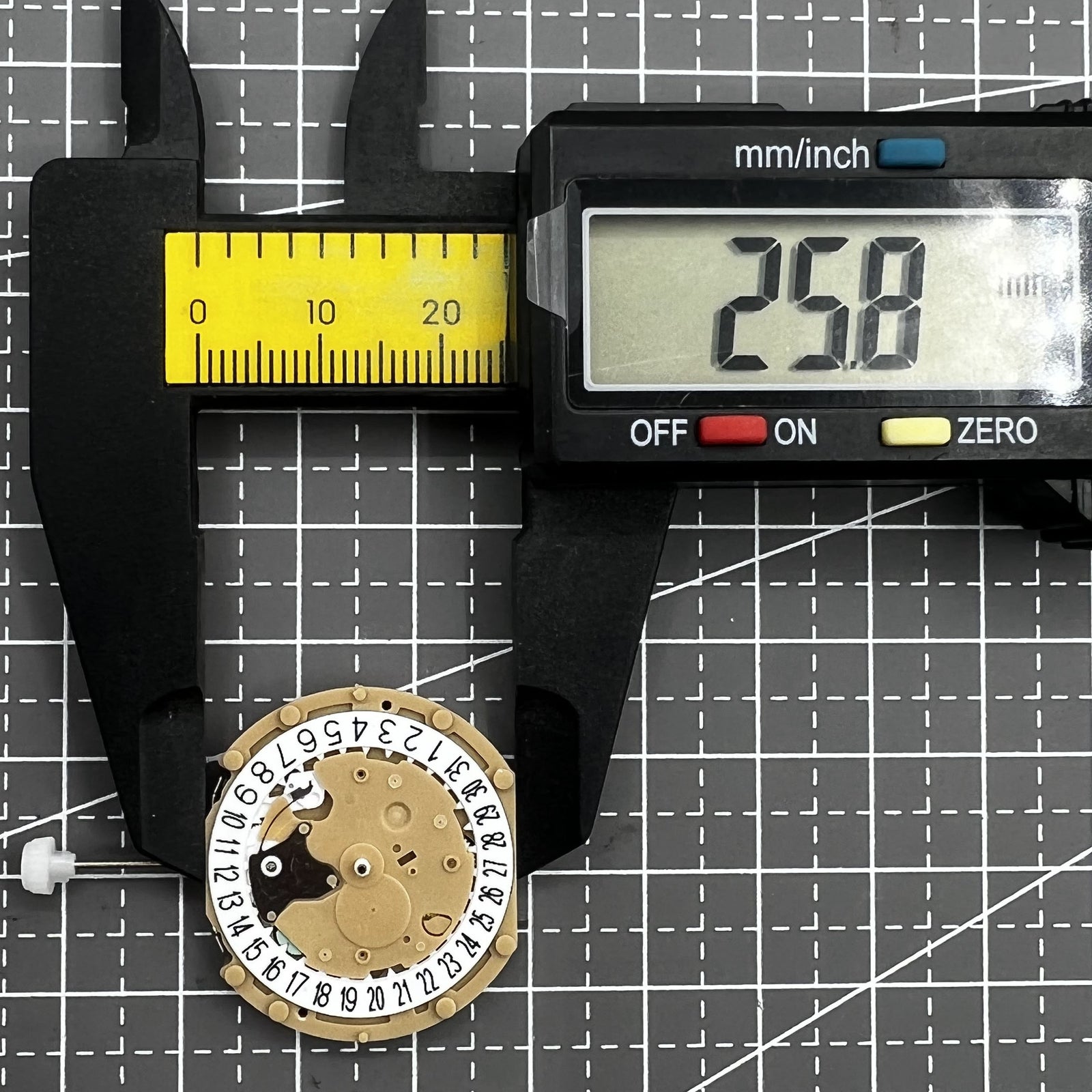2 PIECES Sunon PE60 3 Hands Date 6 With Small Second @3@9 Quartz Movement