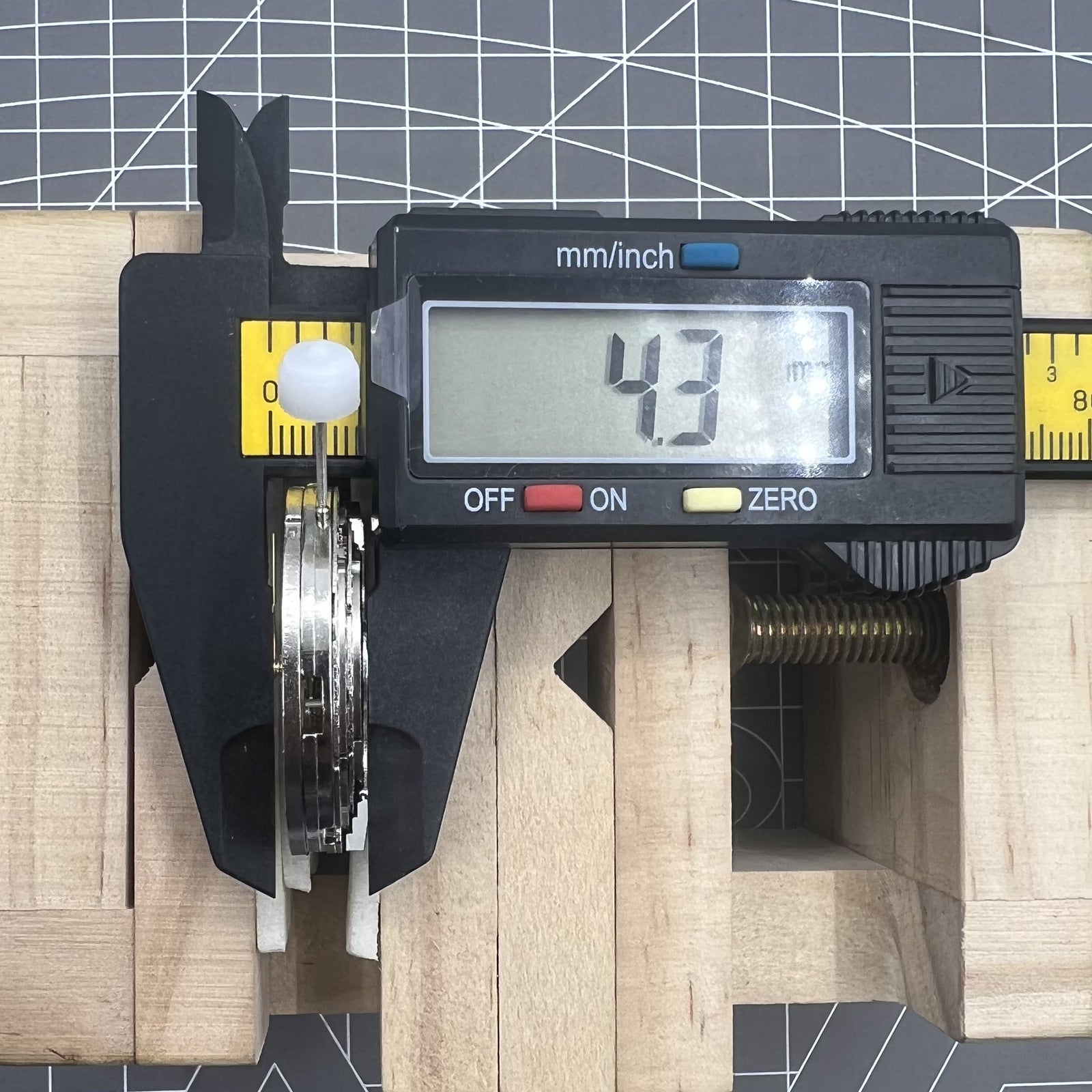 SHANGHAI Automatic Mechanical Movement Double Bare Balance Wheel At 6
