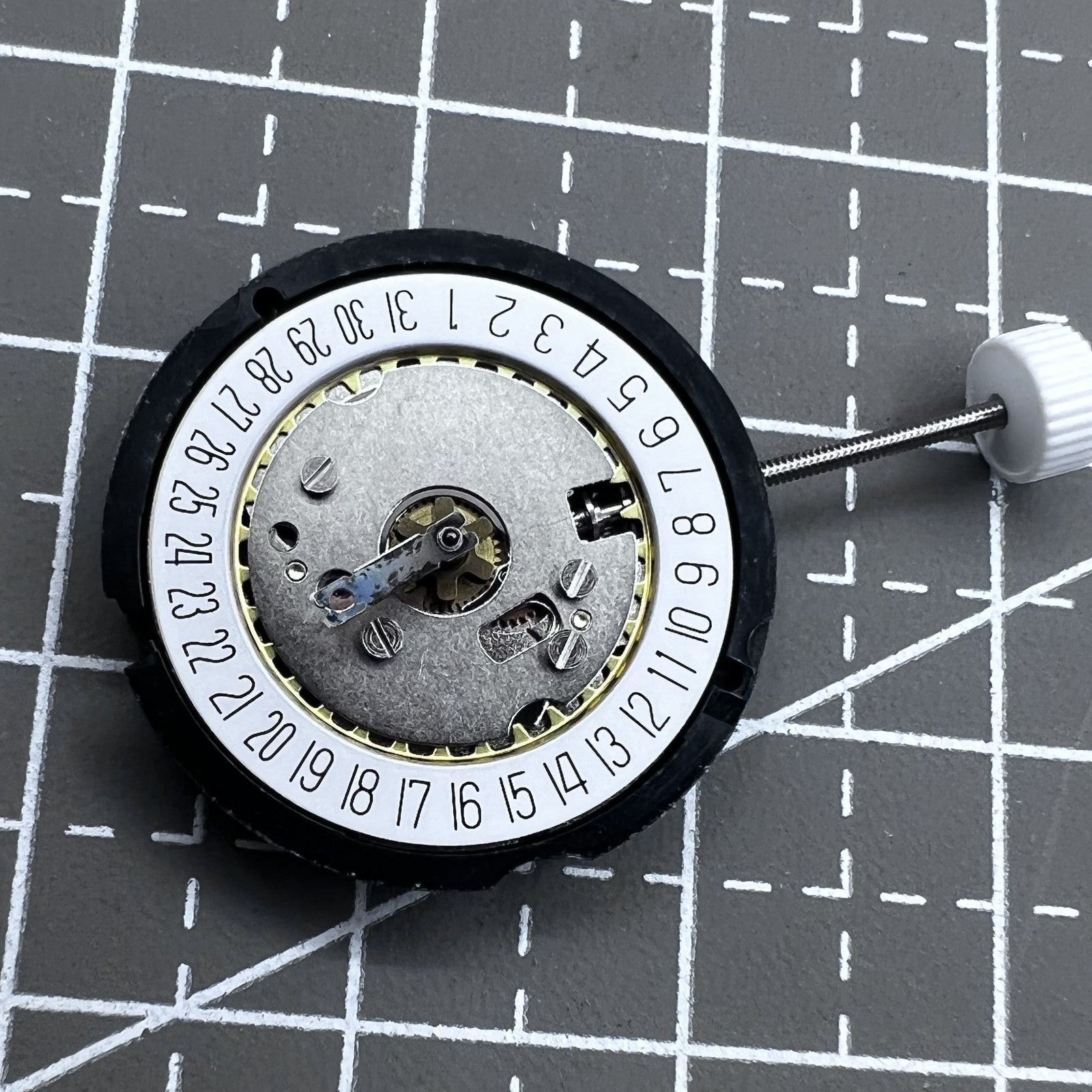 Swiss Ronda 585 Quartz Watch Movement Normal Height Date At 6