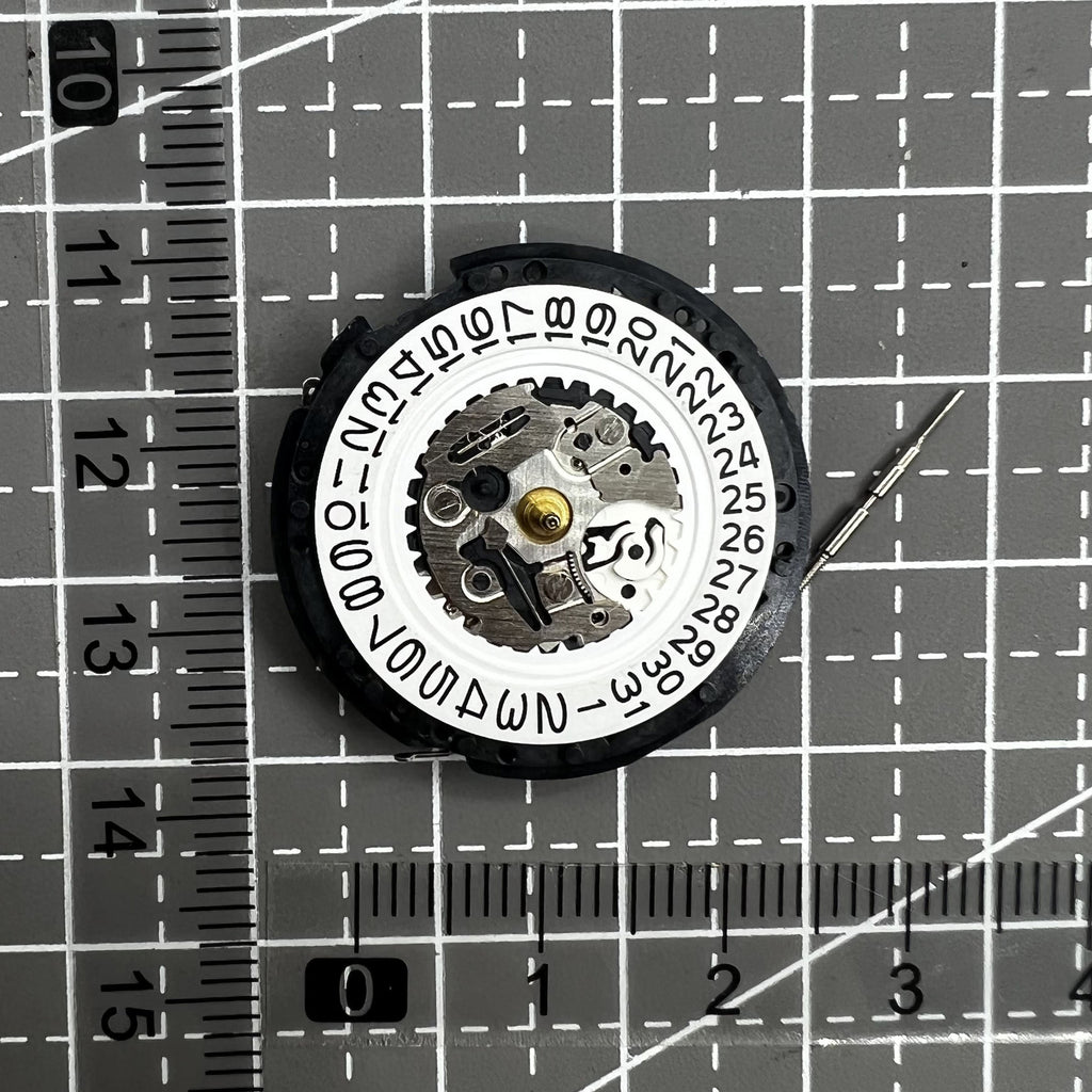 Original Japan Seiko 5M62A Quartz Movement Date at 3